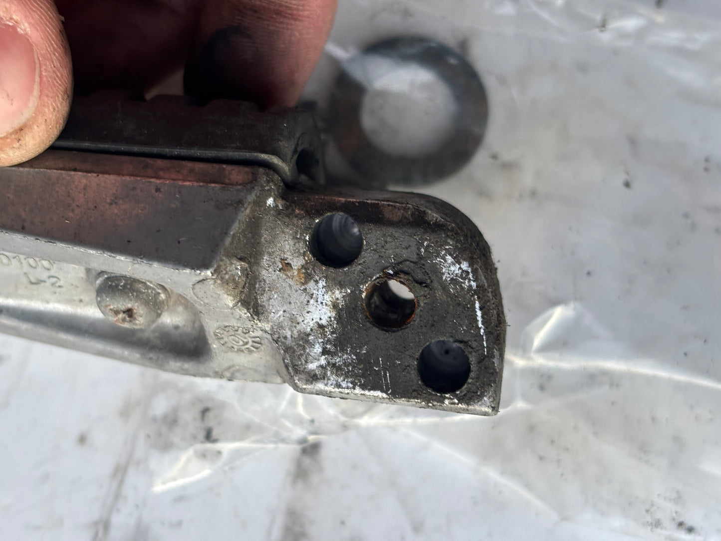 Kawasaki ER6N ER6F linke hintere Fußstütze
