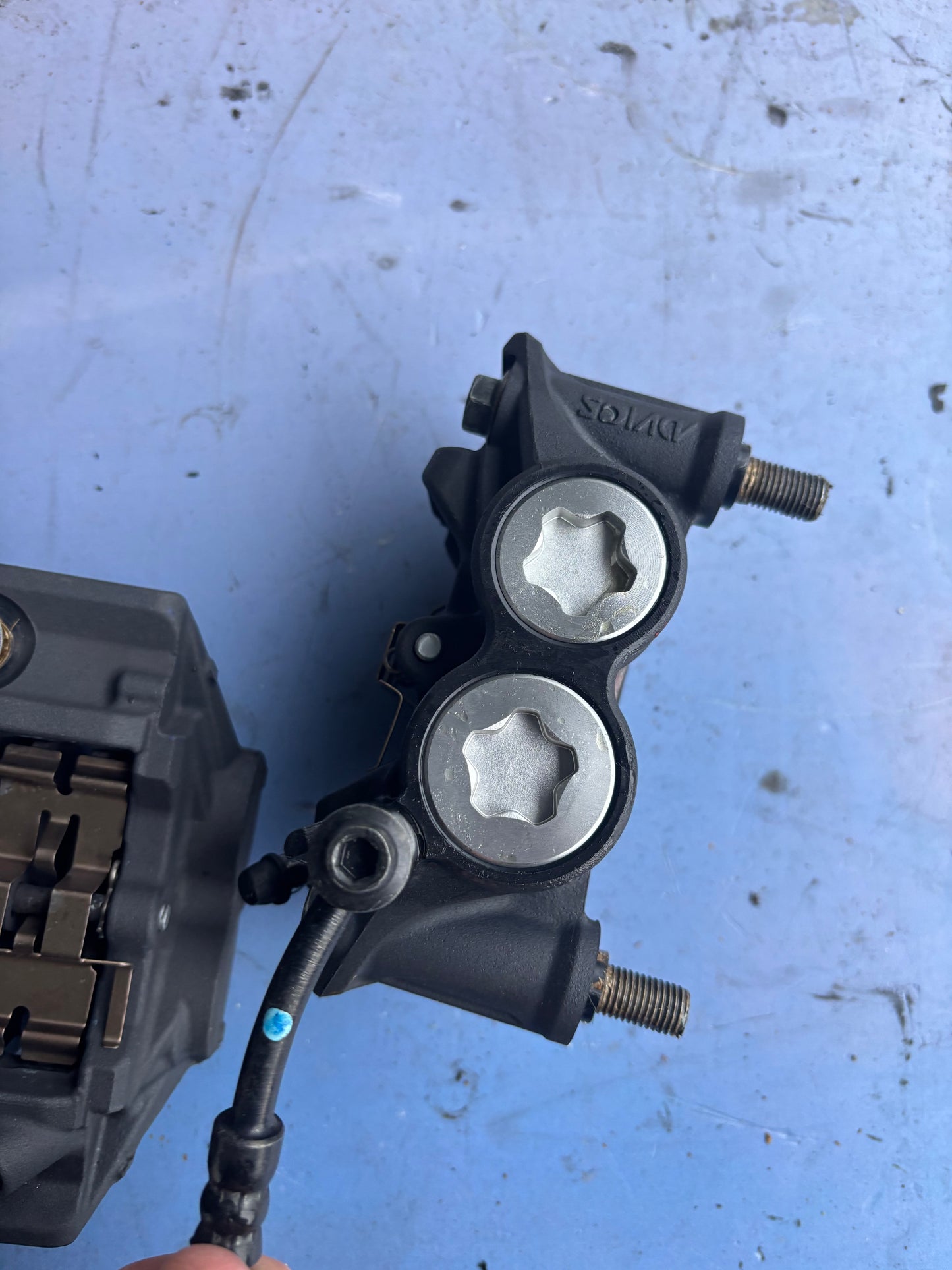 Yamaha MT09 Tracer 900 Bremssattel vorne