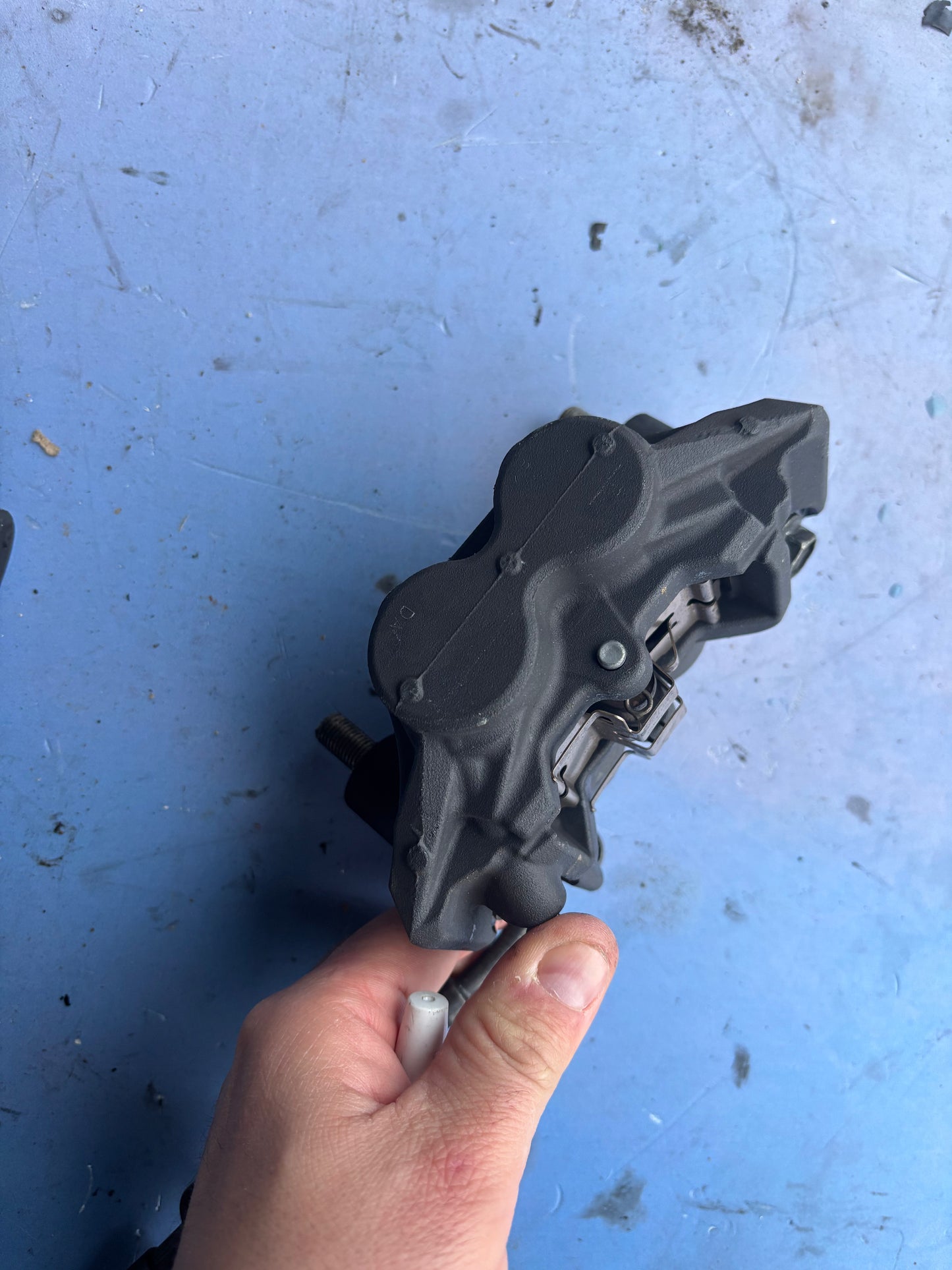 Yamaha MT09 Tracer 900 Bremssattel vorne