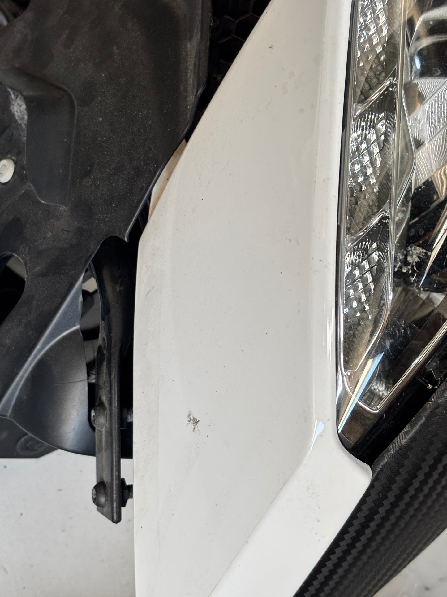 Verkleidungshalterung Spinnenoptik Scheinwerfer Yamaha Tracer 900 2015 bis 2017