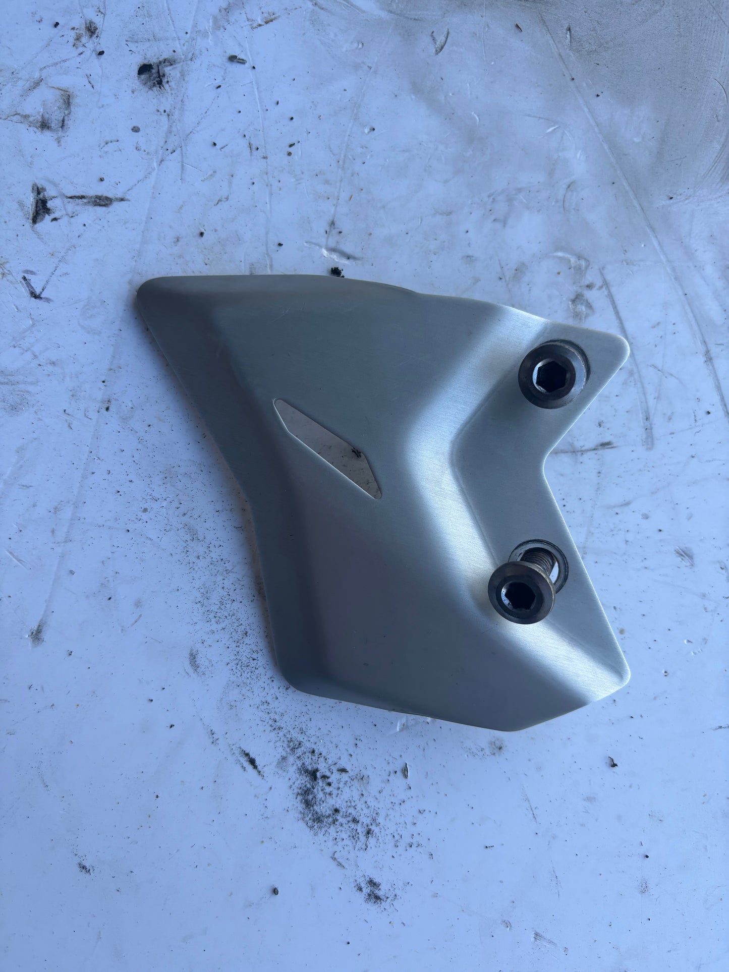 Plaque protège talon droit Kawasaki z650 2017/2024