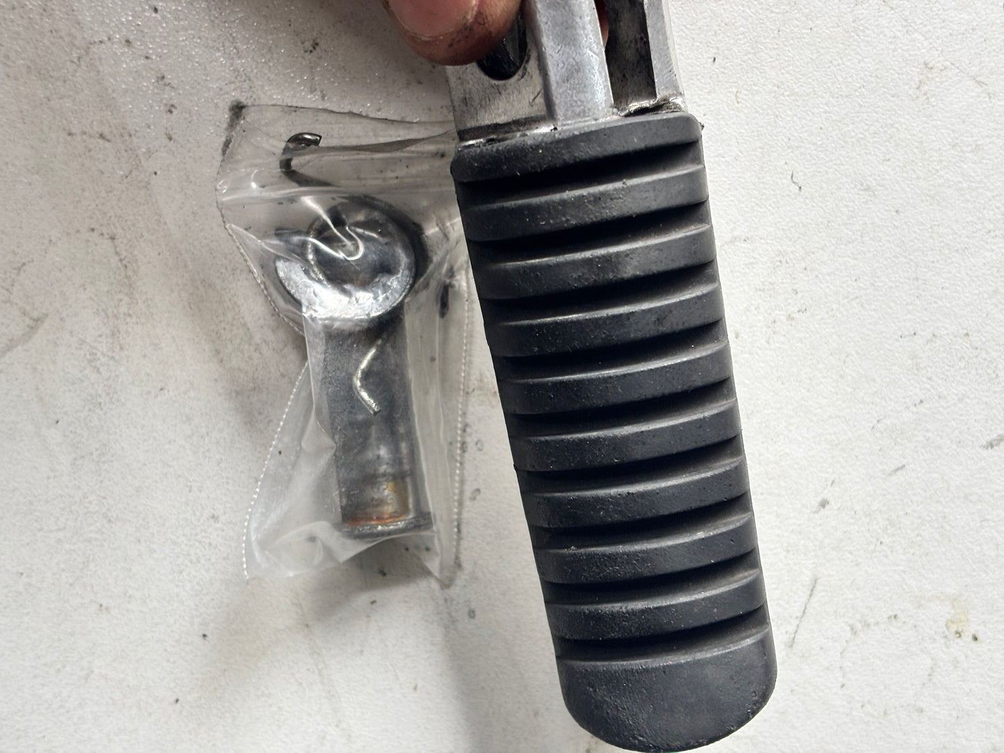 Repose cale pied avant conducteur gauche kawasaki er6n er6f 2009-2016