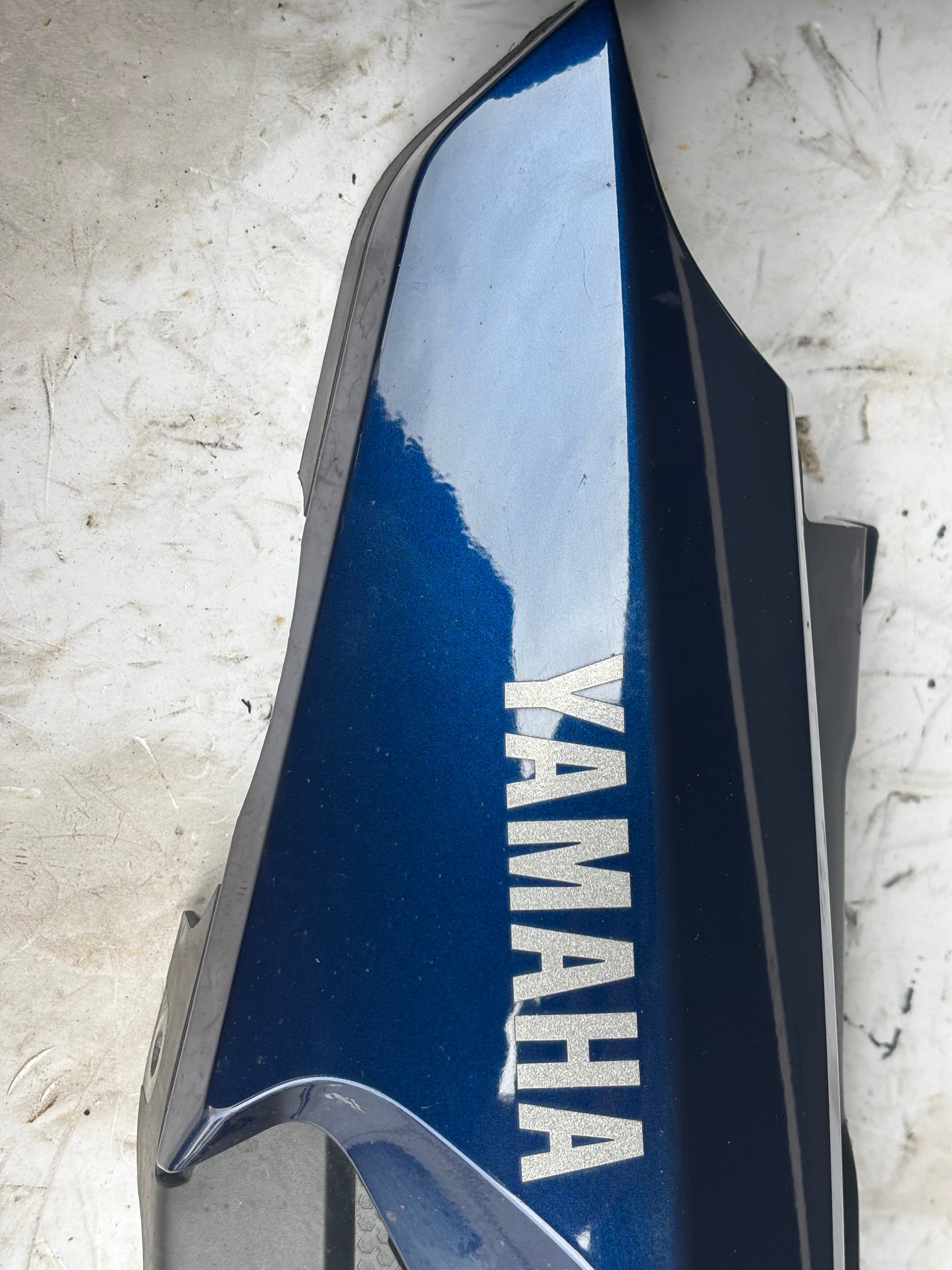 Carénage coque arrière Gauche yamaha tracer 900 2015/2017