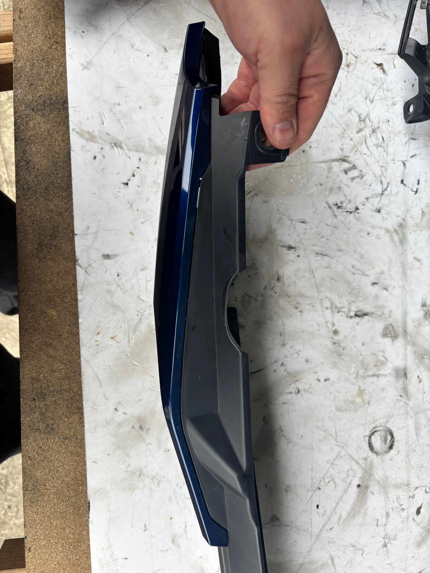 Carénage coque arrière Gauche yamaha tracer 900 2015/2017