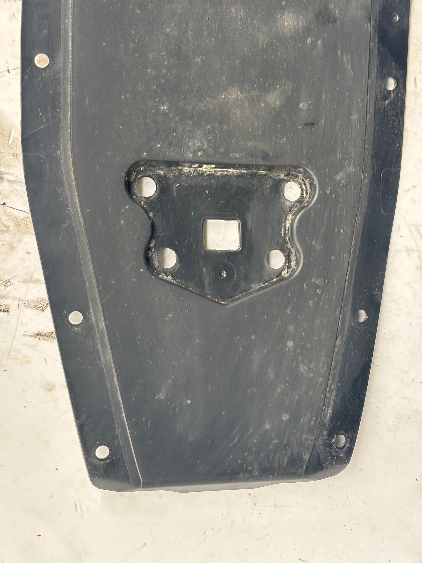 Passage de roue arrière yamaha tracer 900 2015/2017