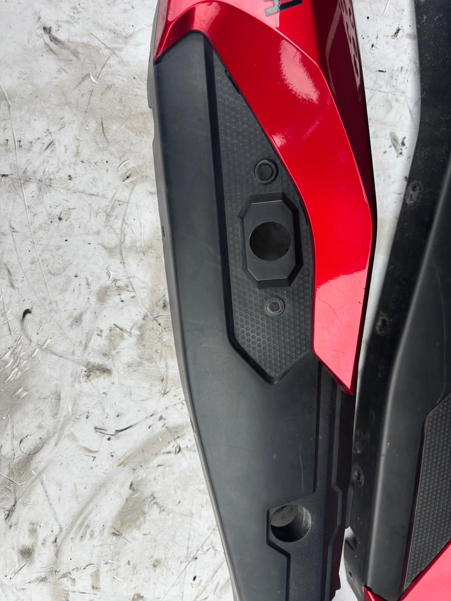 Paire carénage coque arrière yamaha tracer 900 2015/2017