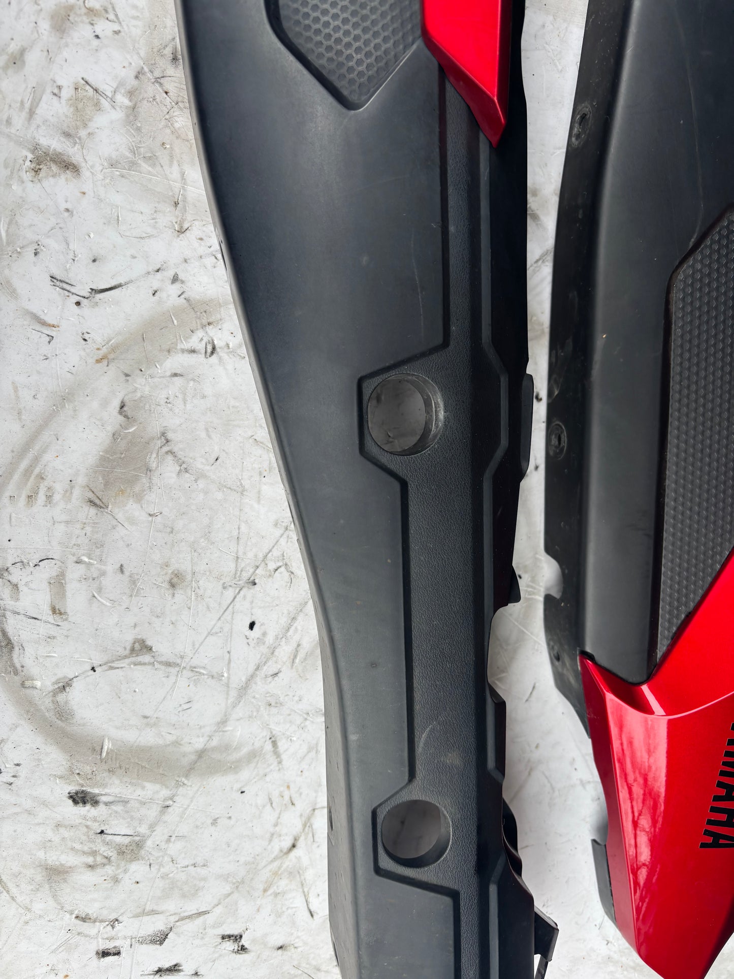 Paire carénage coque arrière yamaha tracer 900 2015/2017