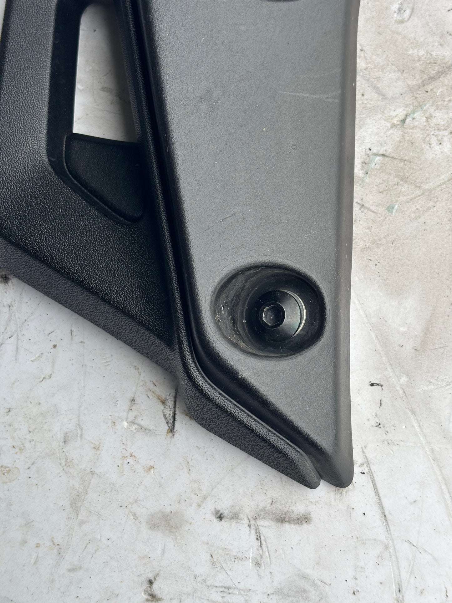 Kühlerhutzen-Blinkerhalterung Yamaha mt07 2021/2024 rechts