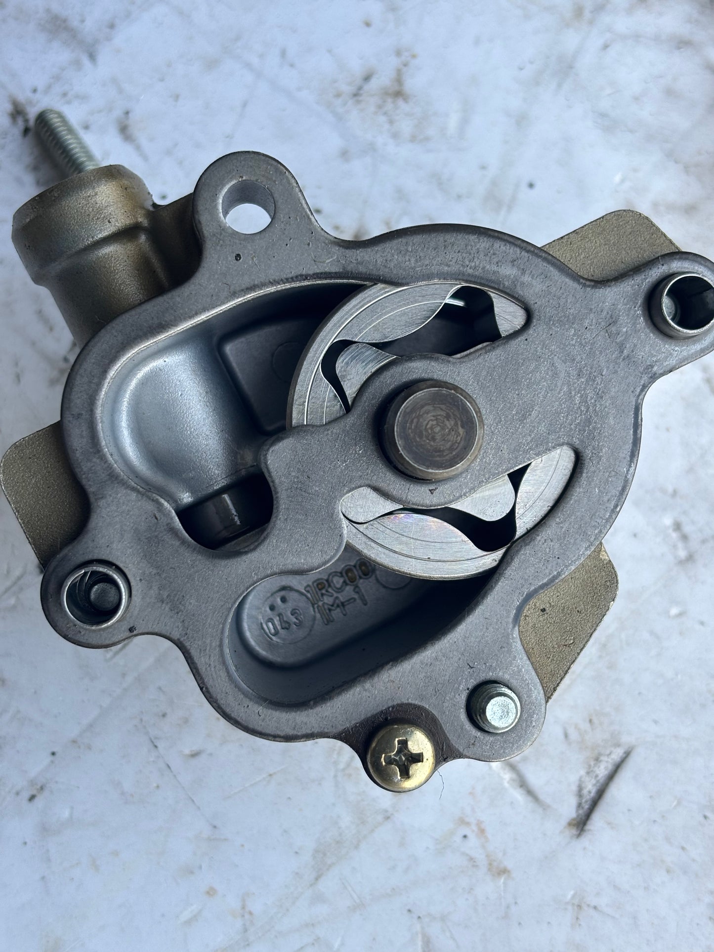 Pompe a huile yamaha mt 09 2017-2020