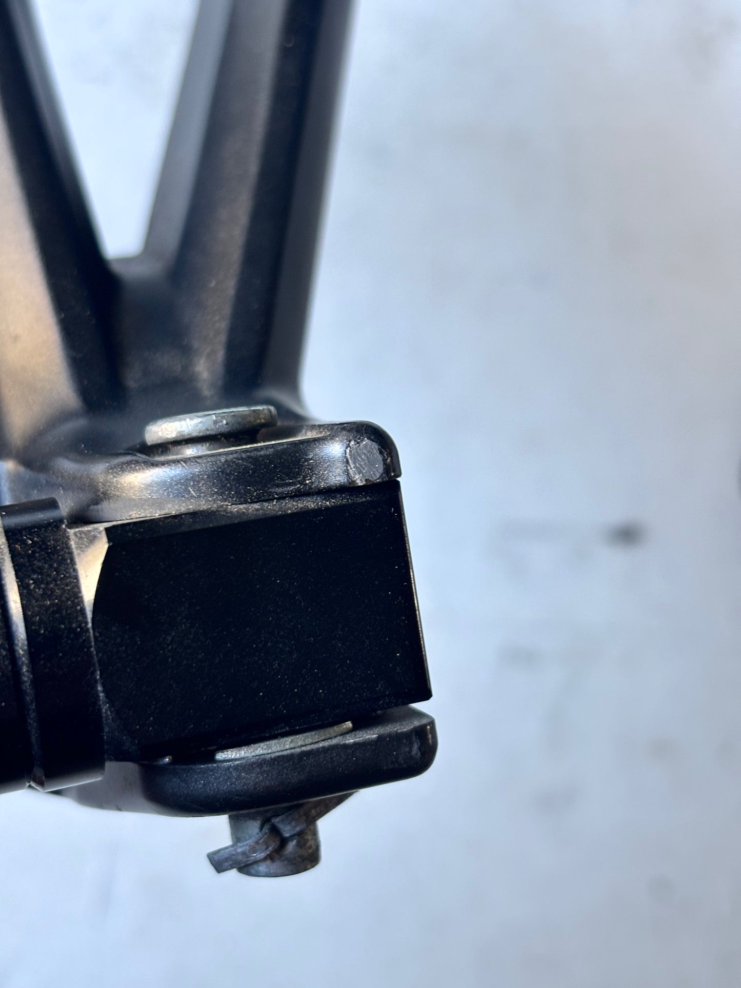 Paire platine passager arrière yamaha mt 09 2013 à 2020