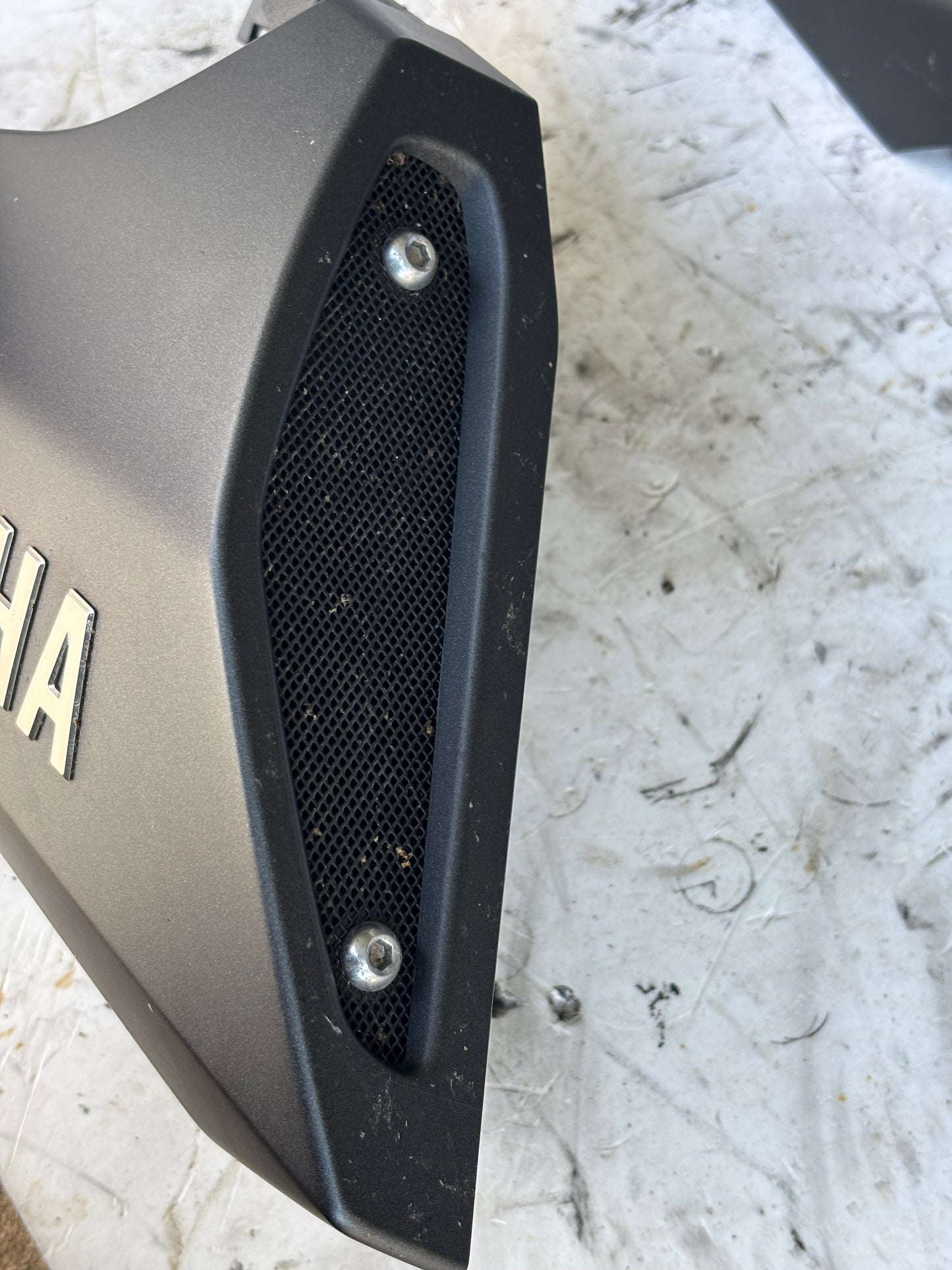 Rechte und linke Lufthutze für Yamaha MT 09 2013-2016 Tank