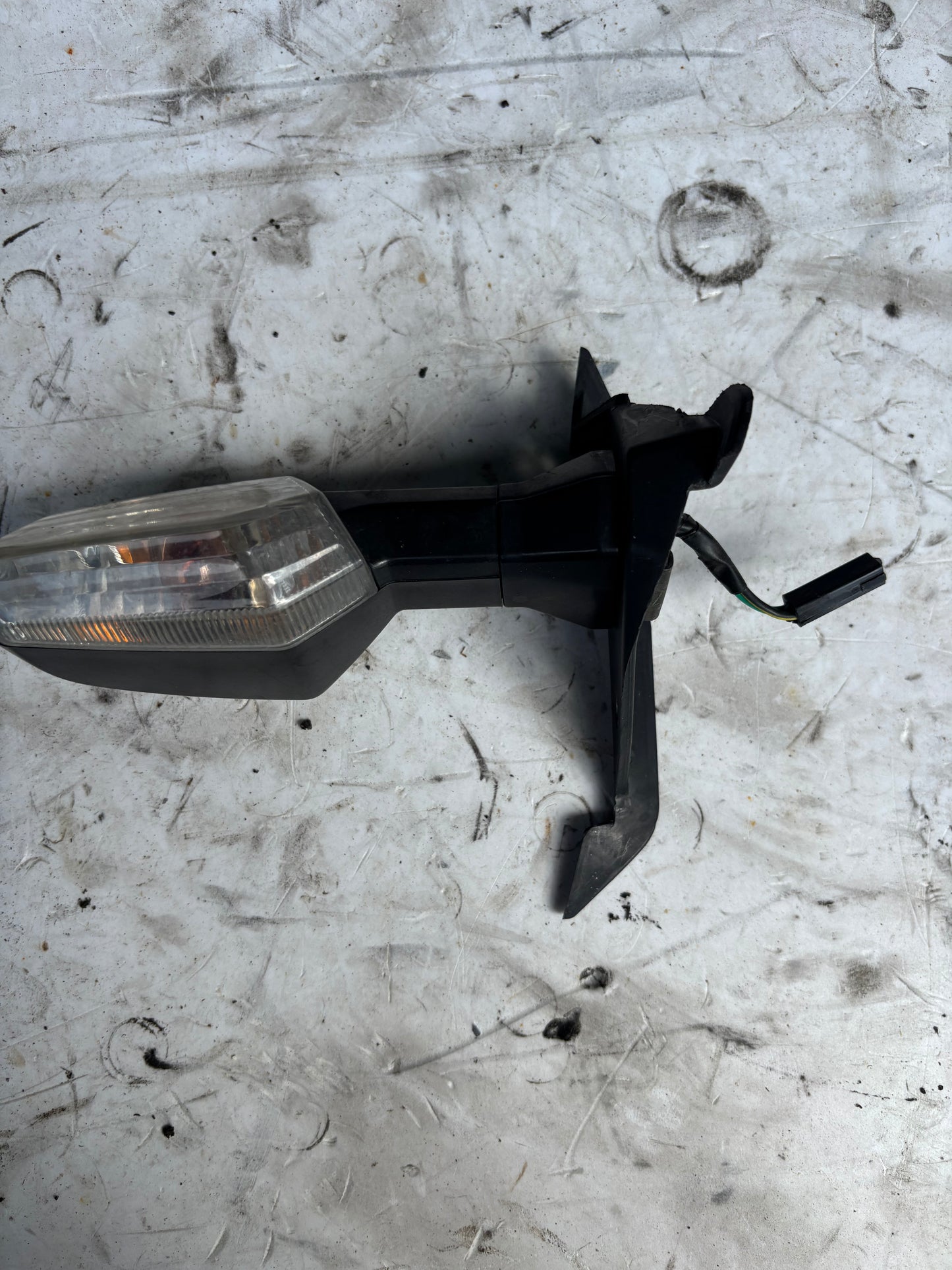 Linke Halterung für vorderen Blinker Kawasaki Er6 N 2012/2016