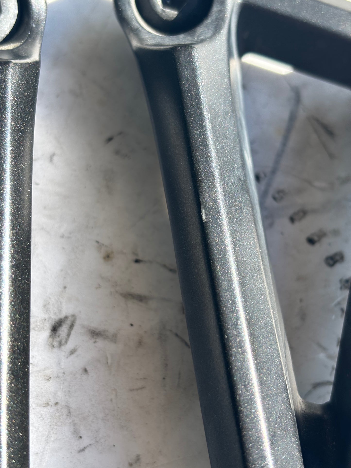 Paar hintere Fußrastenplatten für Yamaha MT09 2017/2020