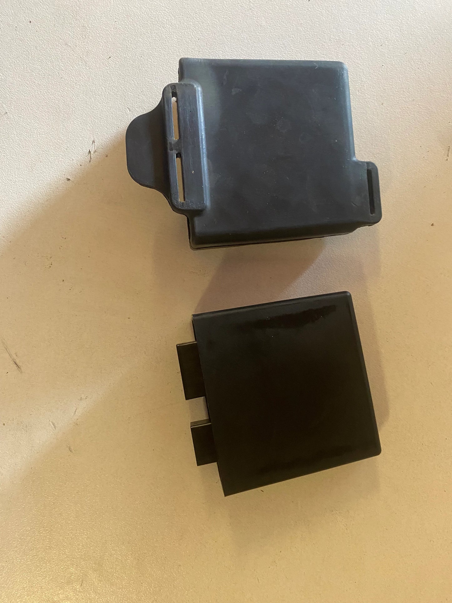 Headlight lighting relay box mt07 2021-2024
