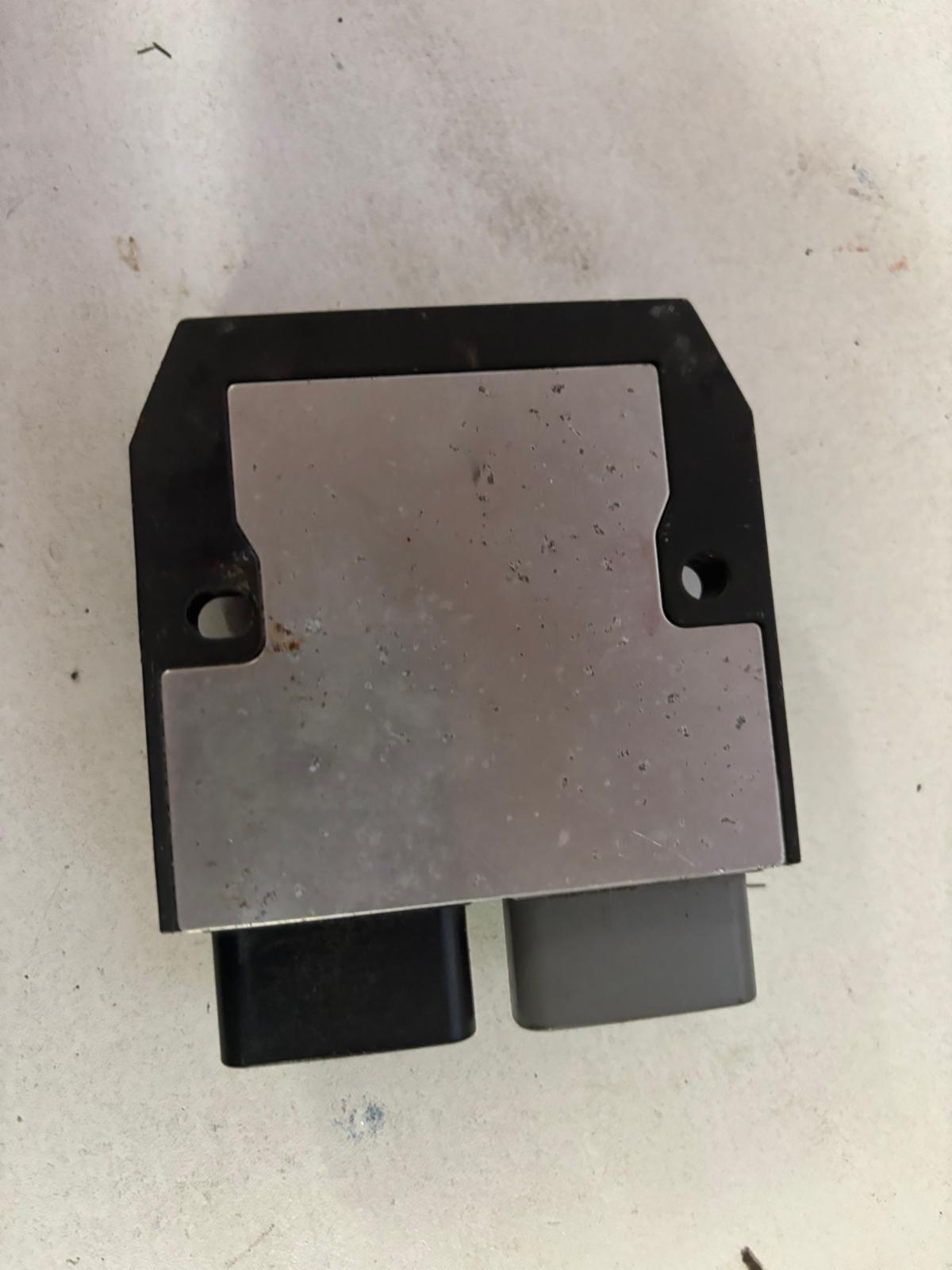 Régulateur tension Yamaha mt 09 tracer 2017/2020
