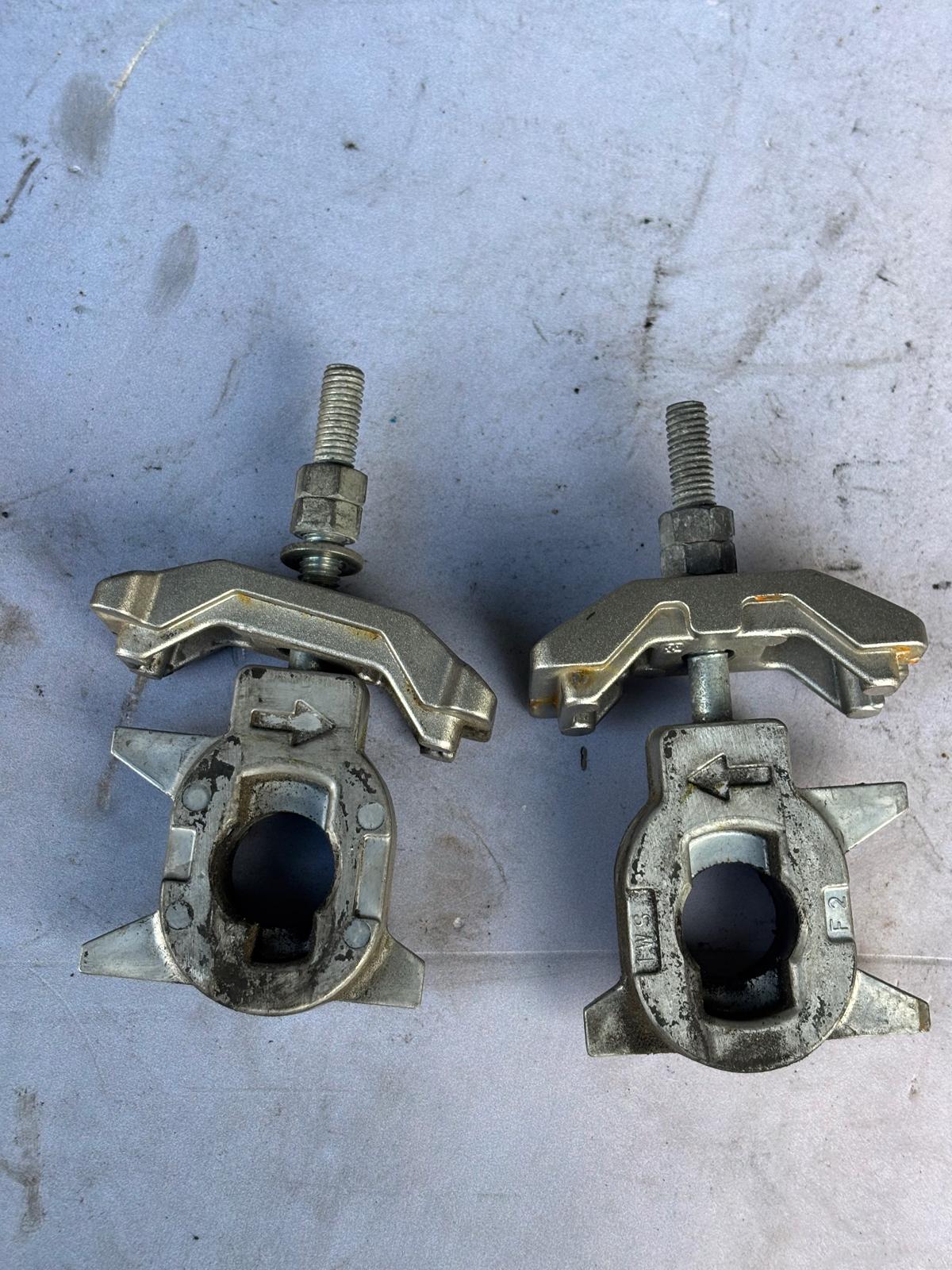 Paar X2 Kettenspanner Yamaha MT07 MT 07