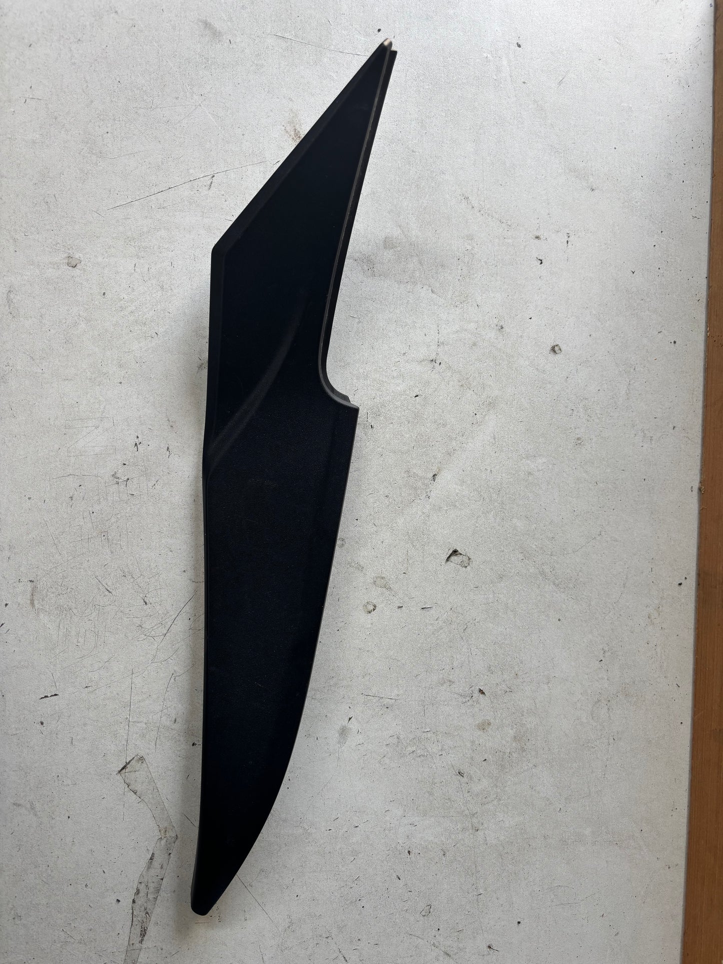 Carénage latéral droit protection réservoir  sous selle Kawasaki Er6n er6f 2005/2008