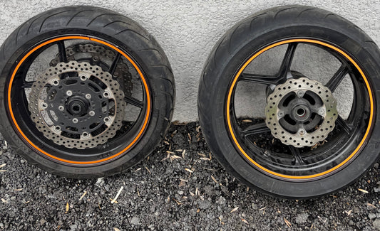Vorder- und Hinterrad Kawasaki ER6 2005/2011