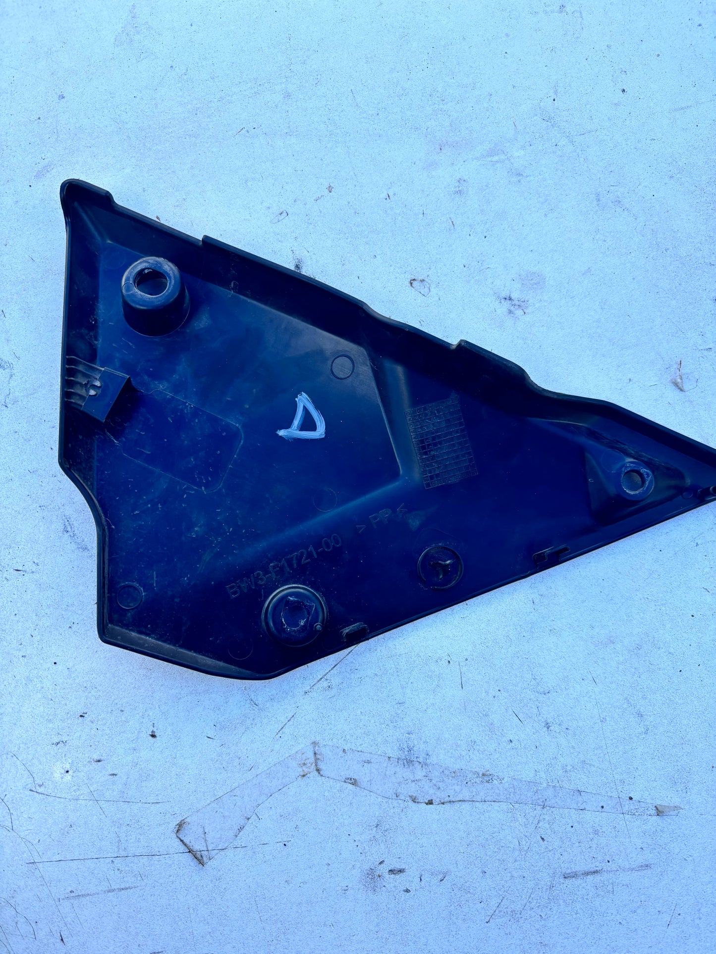 Cache latéral droit yamaha Tenere 700 2019 à 2024 BW3F17210000