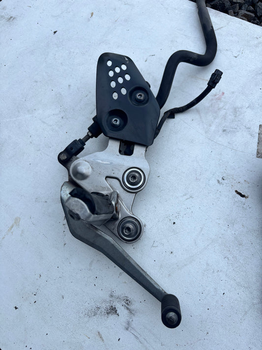 Platine droite MT 07 mt-07 2014/2024 Yamaha