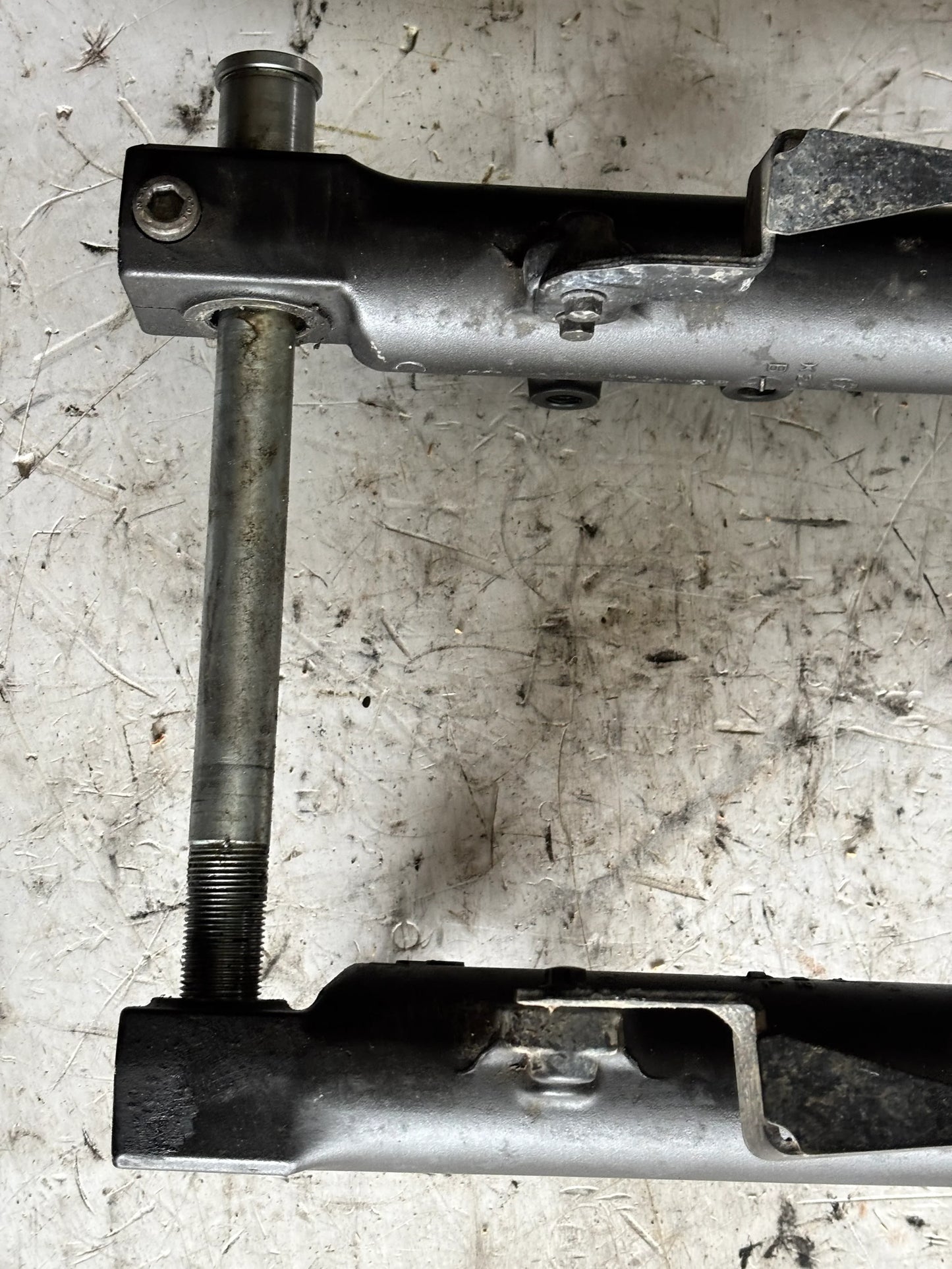 Fourche bras de fourche Er6n Kawasaki 2005/2008 sans abs