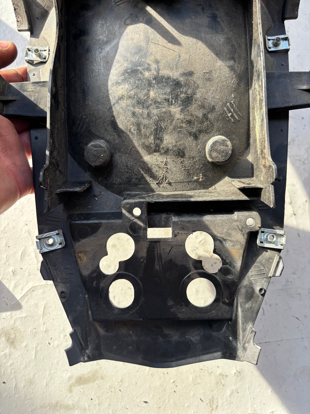 Passage de roue bac batterie Yamaha Xj6 2009 à 2016