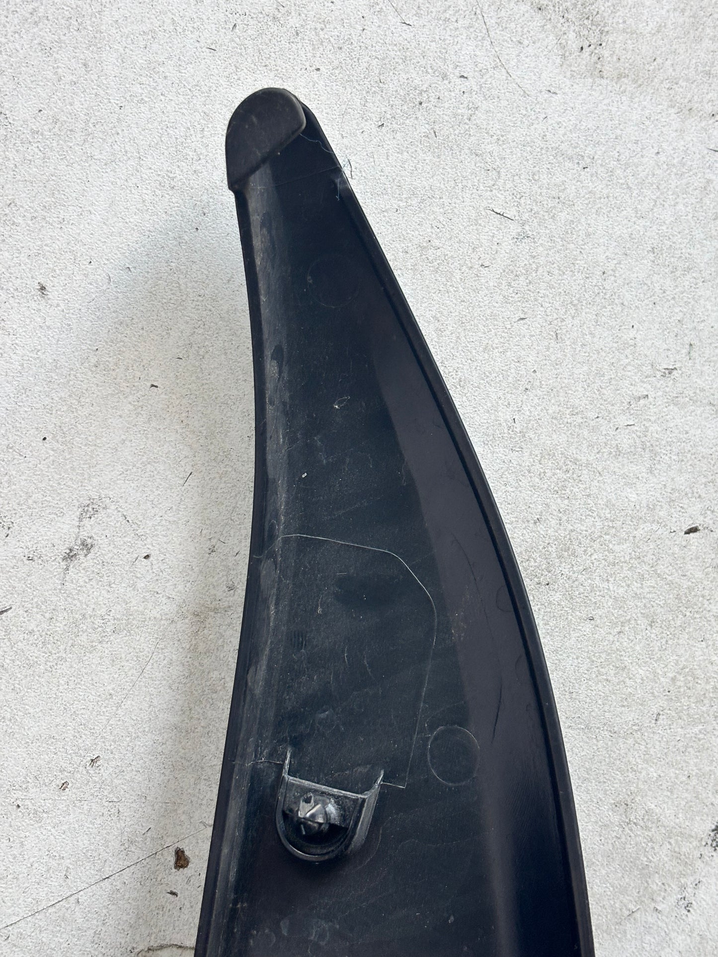 Carénage latéral droit protection réservoir  sous selle Kawasaki Er6n er6f 2005/2008