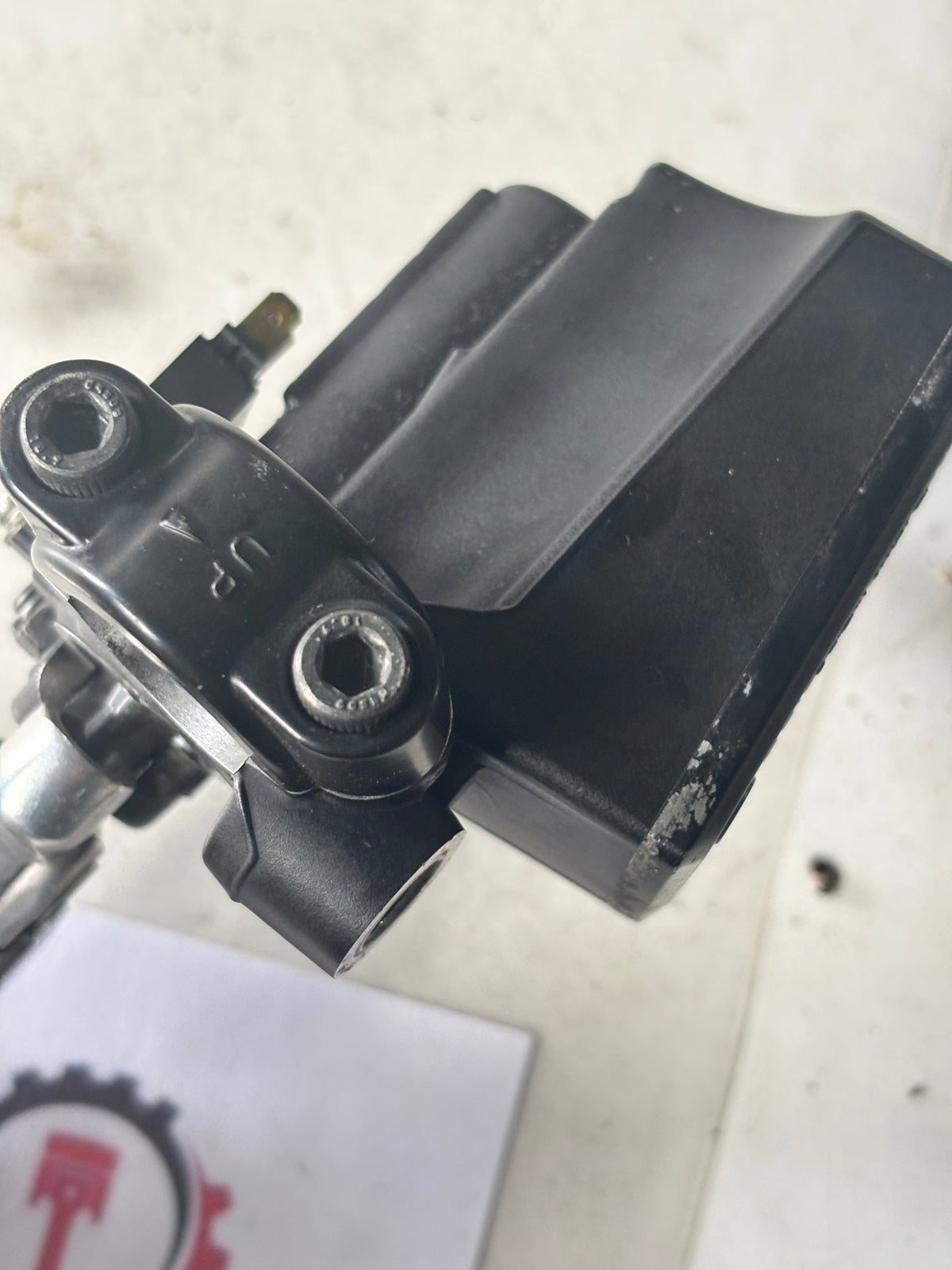 Yamaha MT 07 brake master cylinder and lever