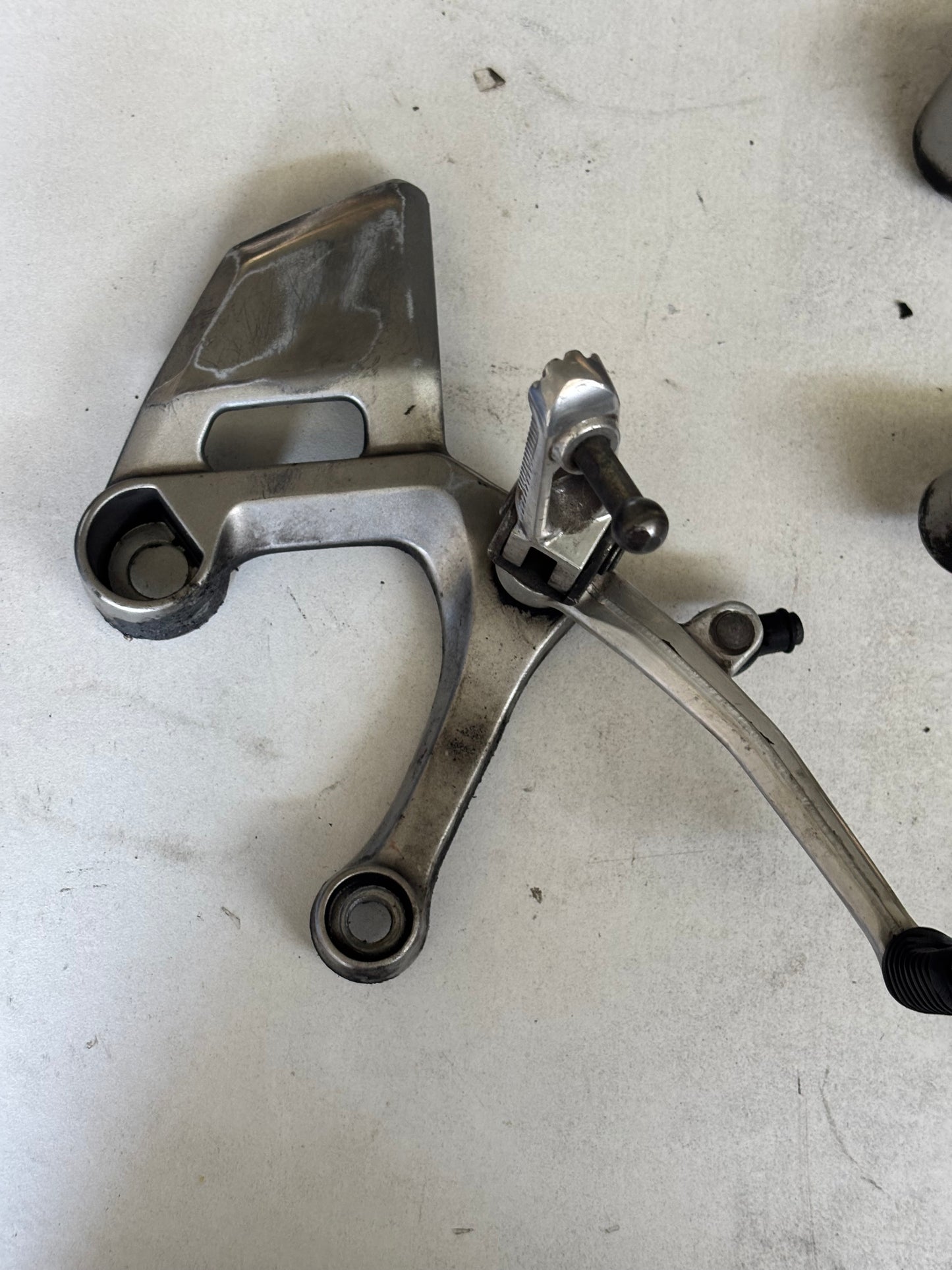 Platone gauche sélecteur vitesse  Yamaha mt09 mt 09 2017/2020 origine