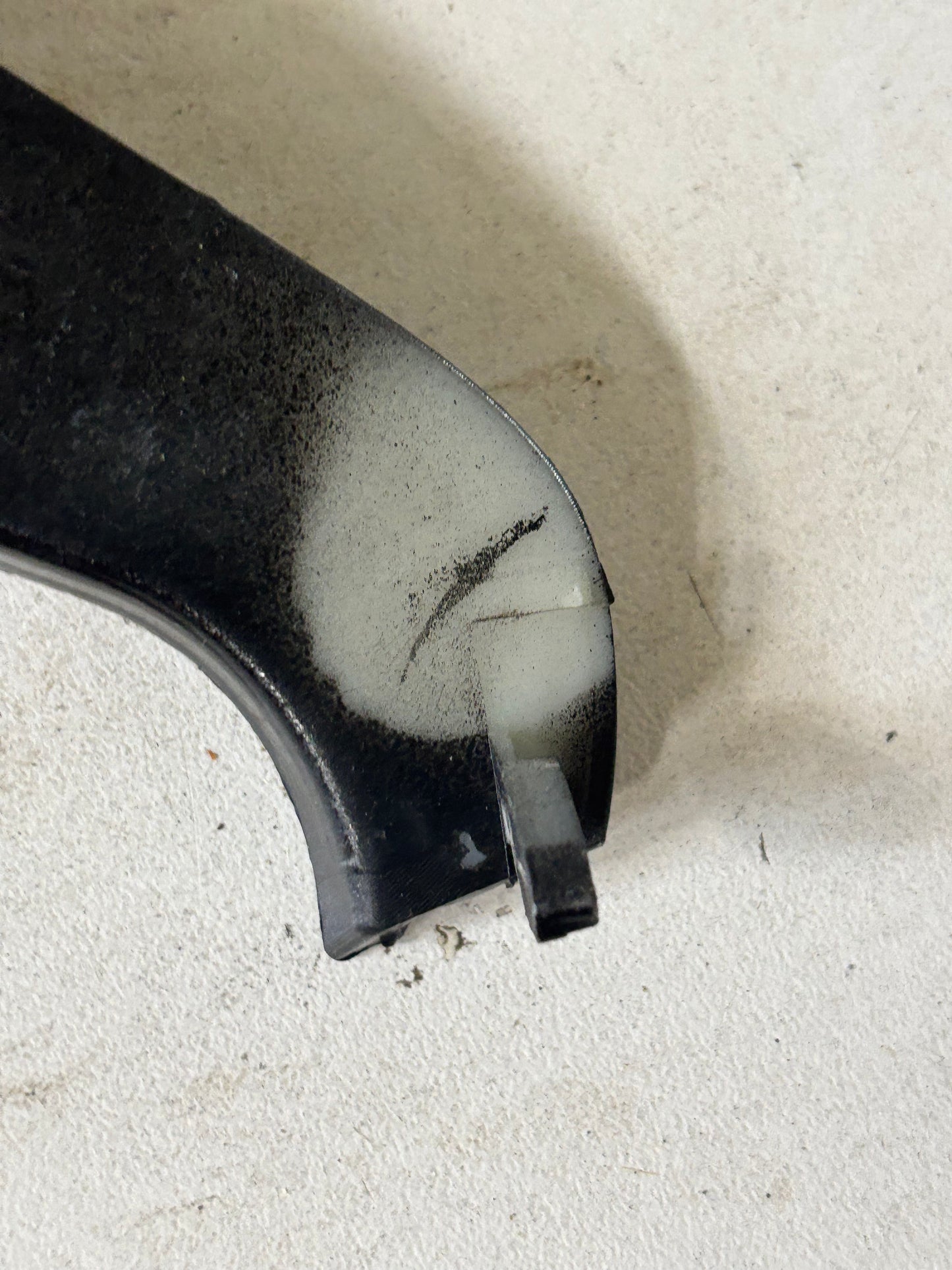 Jonction centrale carénage selle Kawasaki zx6r 2009/2012
