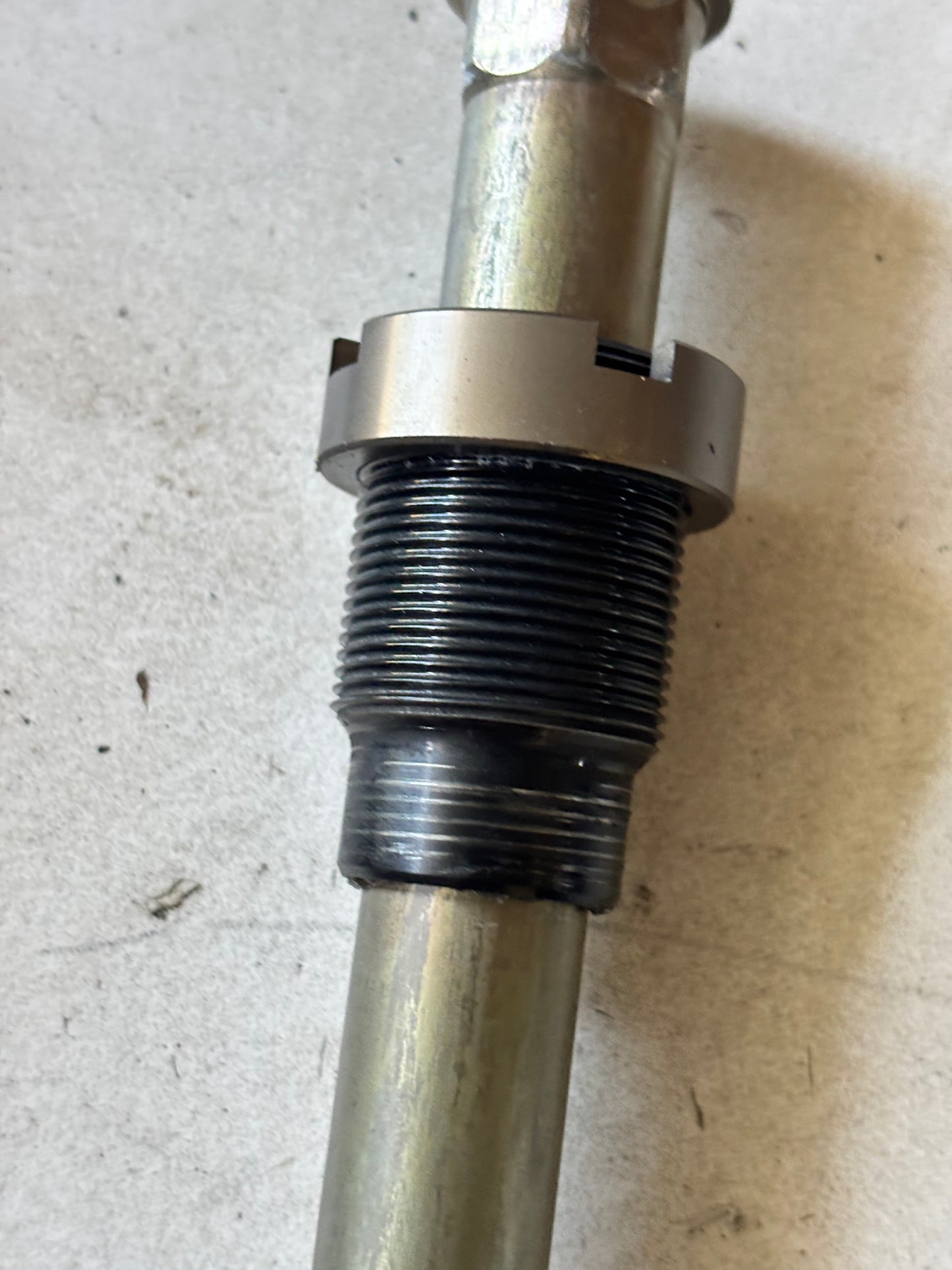 Axe de bras oscillant  Kawasaki zx6r 2009/2012