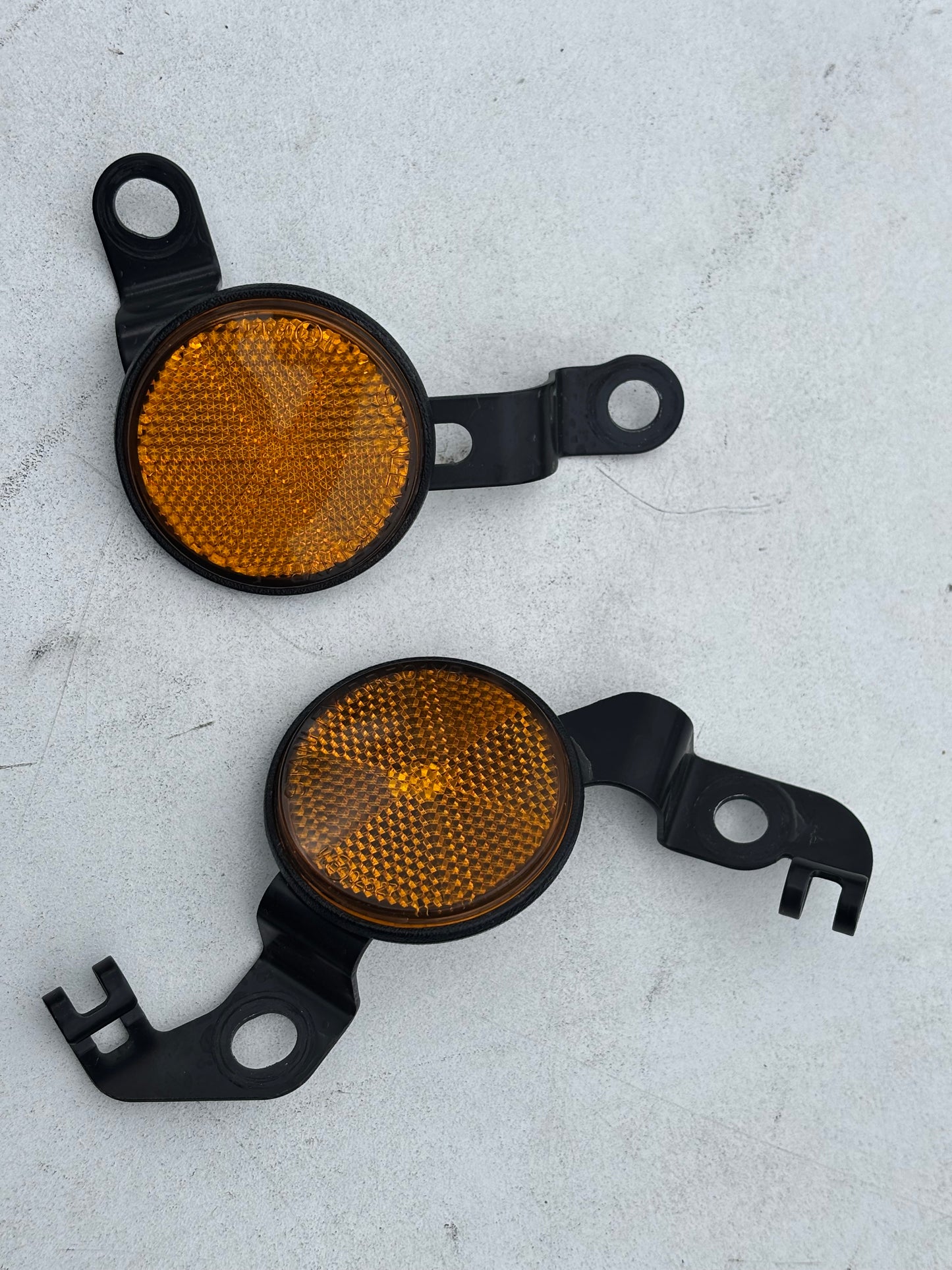 Rückstrahler und Halterung vorne Yamaha MT 07 Tracer 2014-2024