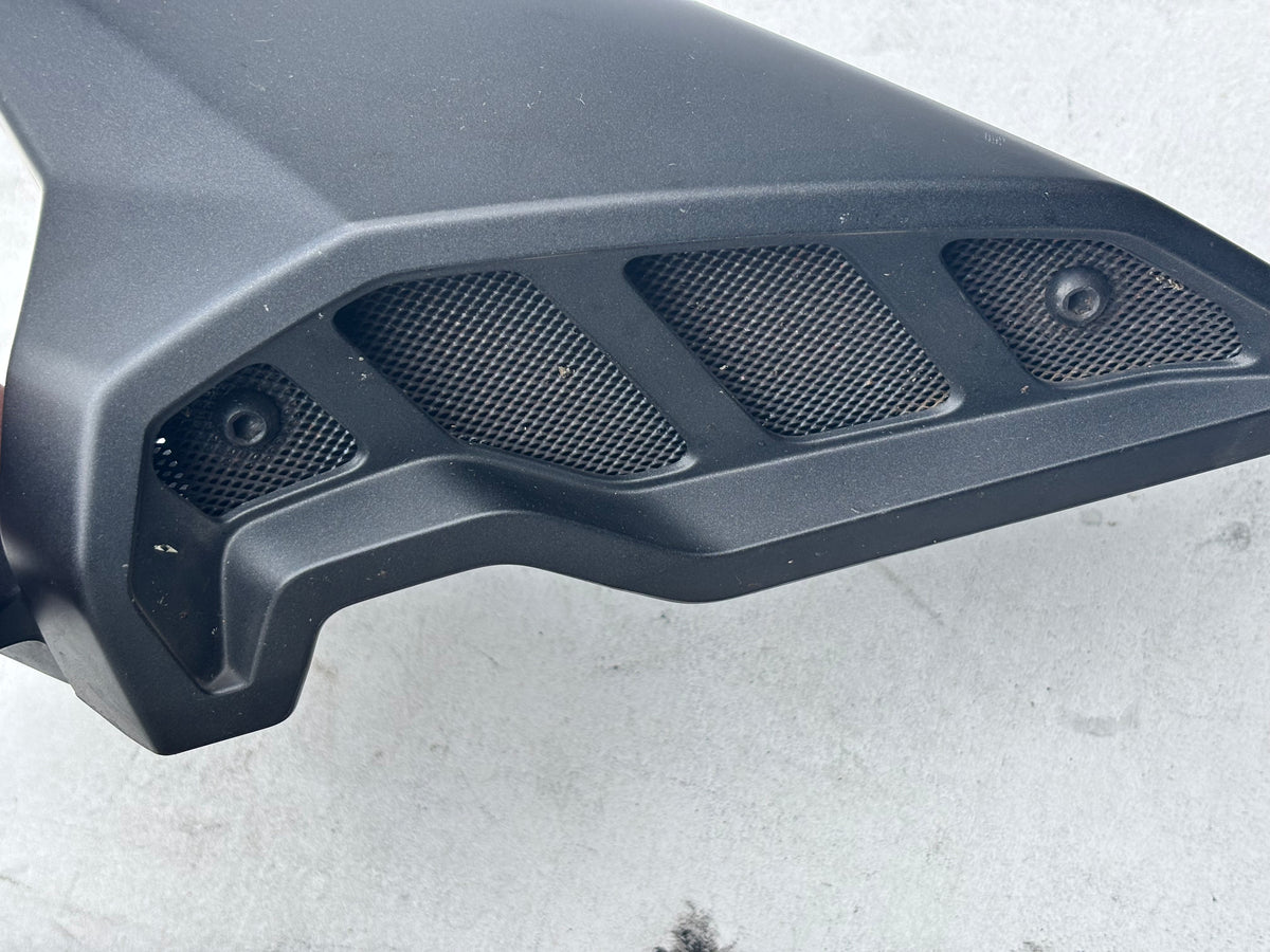 Ecope air réservoir droite et gauche yamaha mt 09 2017- 2020