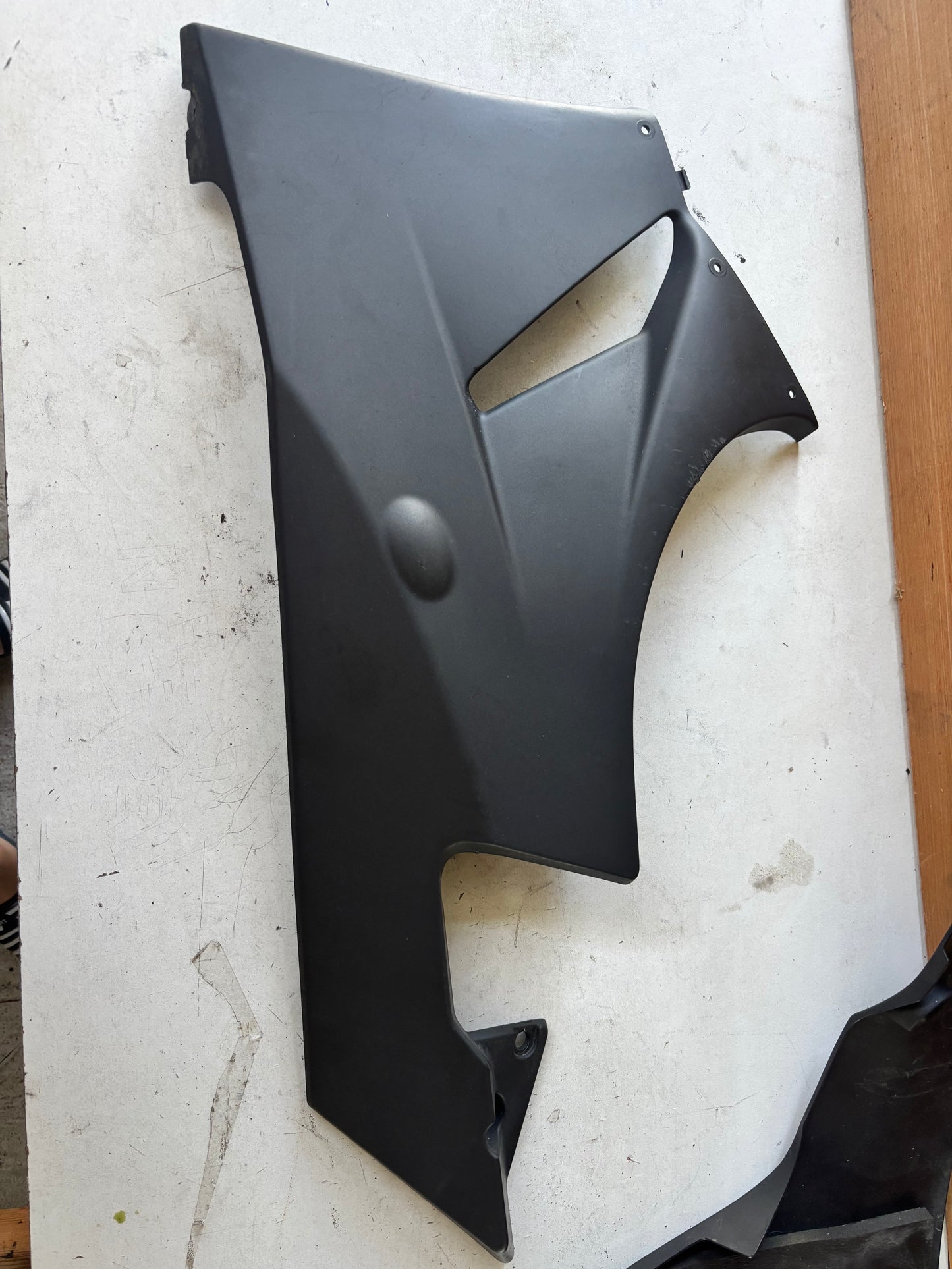 Sabot inférieur gauche  Kawasaki zx6r 2009/2012