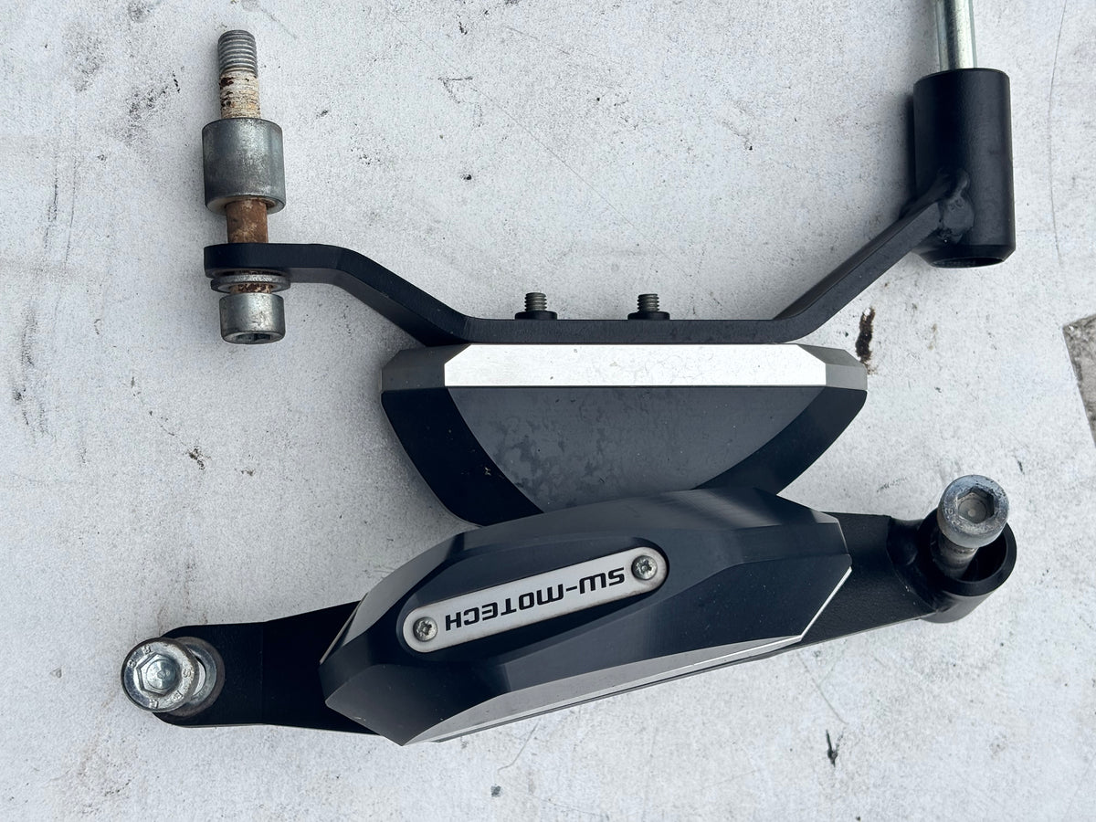 Protection tampon cadre latérale yamaha mt 09 2013-2020 SW-Motech