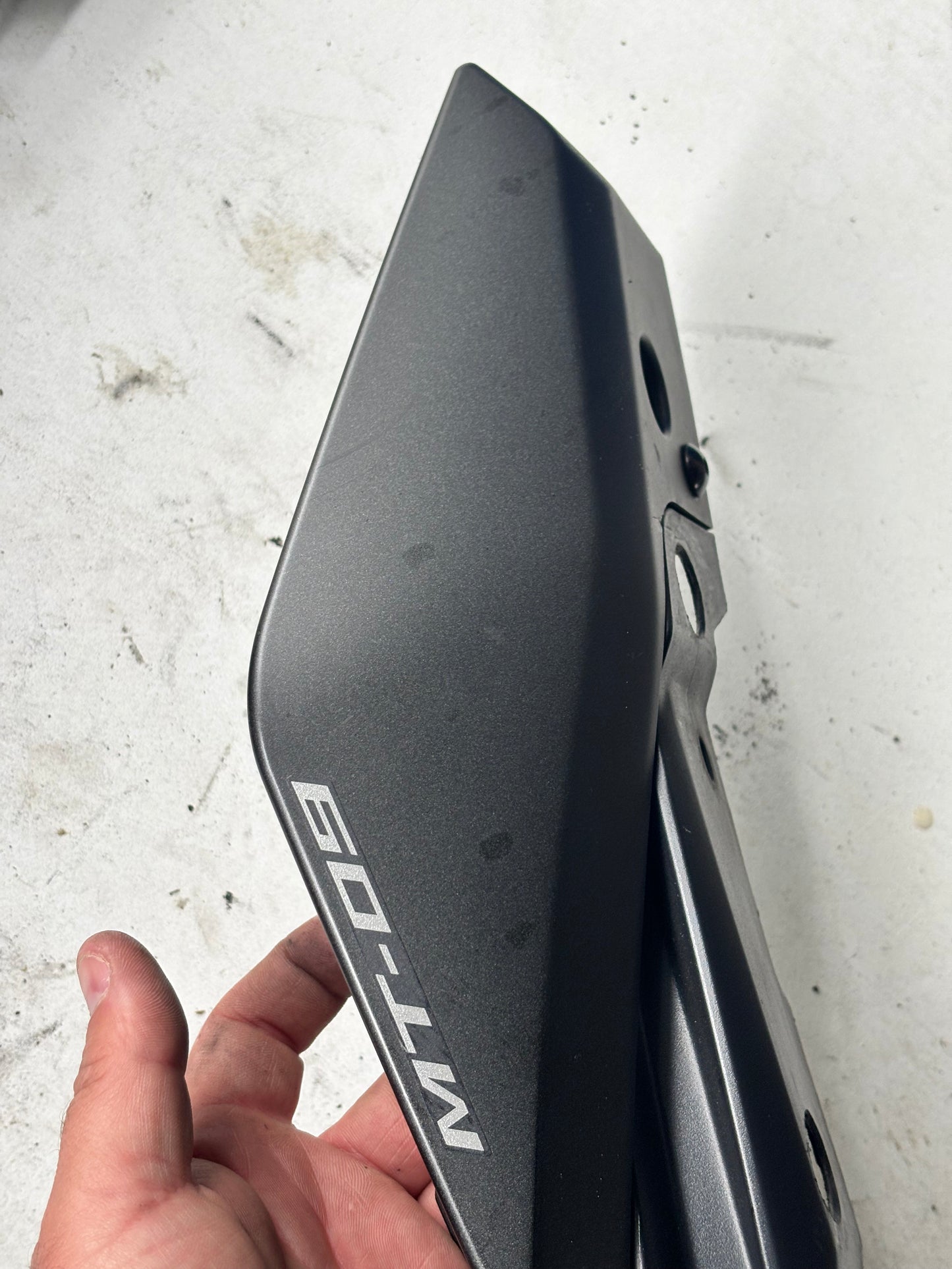 Right and left rear fairing Yamaha mt09 2017/2020