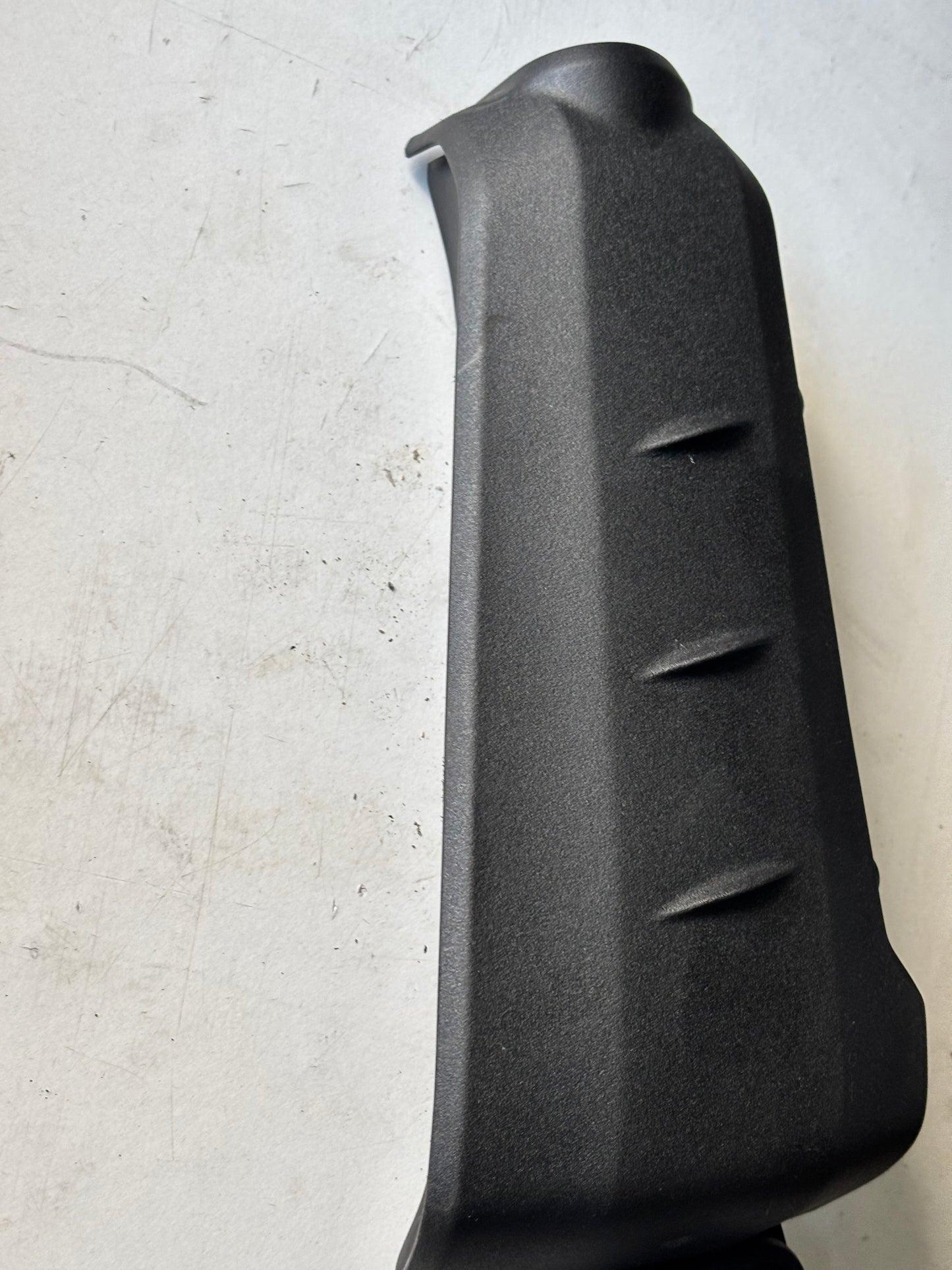 Panneau écope radiateur support clignotant droit  yamaha mt 09 2021-2024