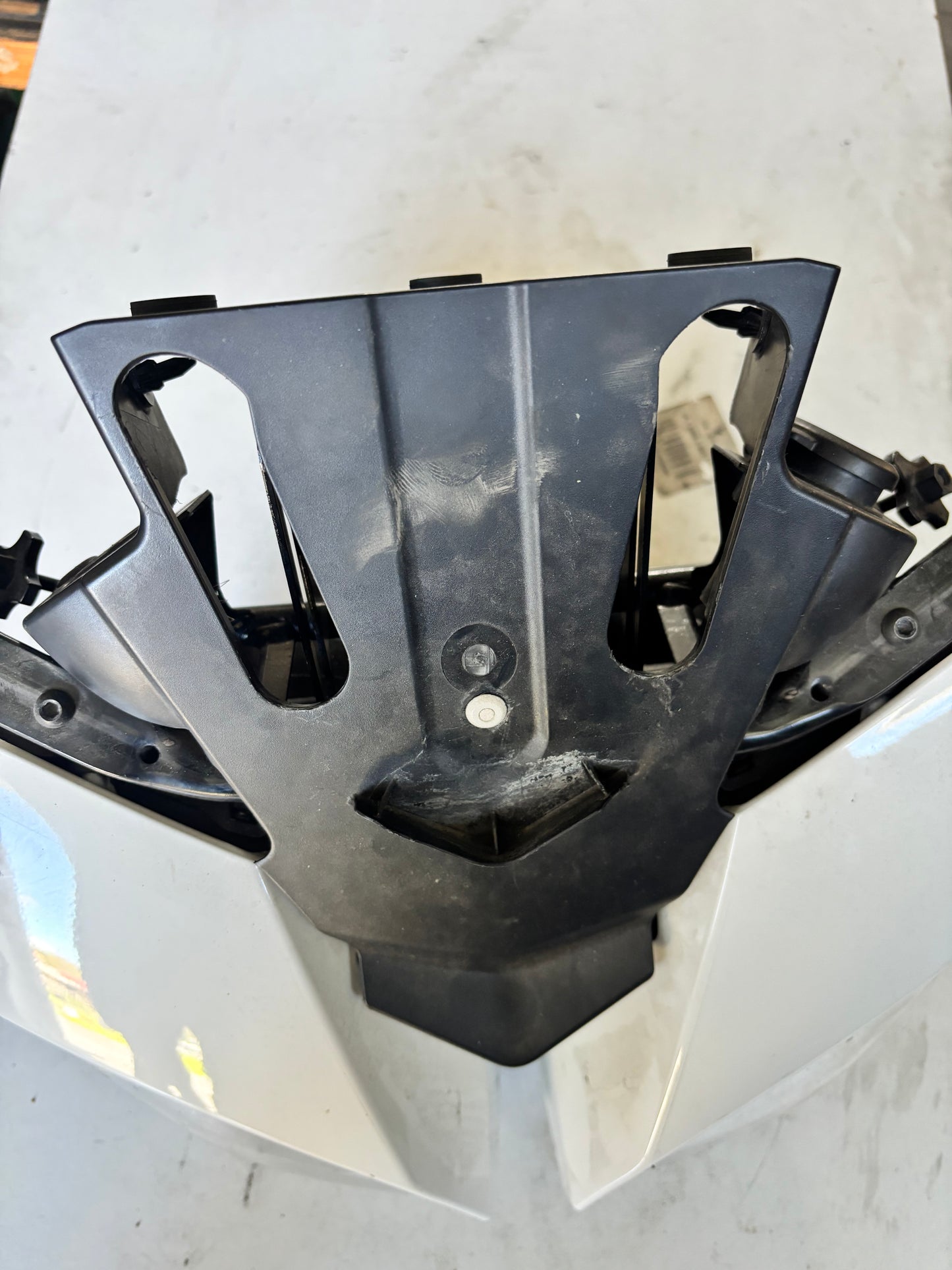 Verkleidungshalterung Spinnenoptik Scheinwerfer Yamaha Tracer 900 2015 bis 2017