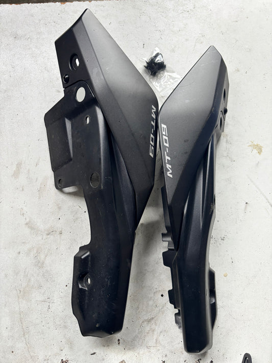 Carénage coque arrière droit et gauche Yamaha mt09 2013/2016