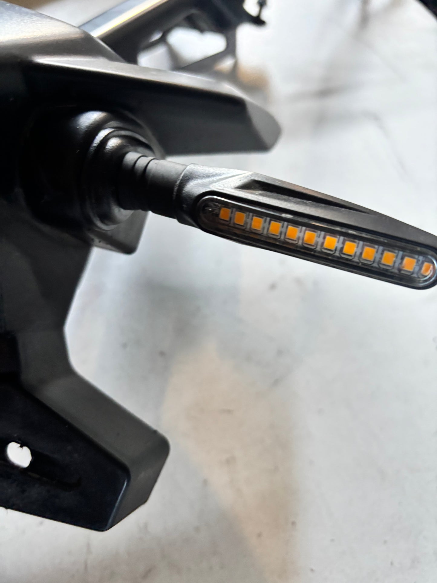 Support plaque immatriculation bavette  Yamaha tracer 900 2015/2020