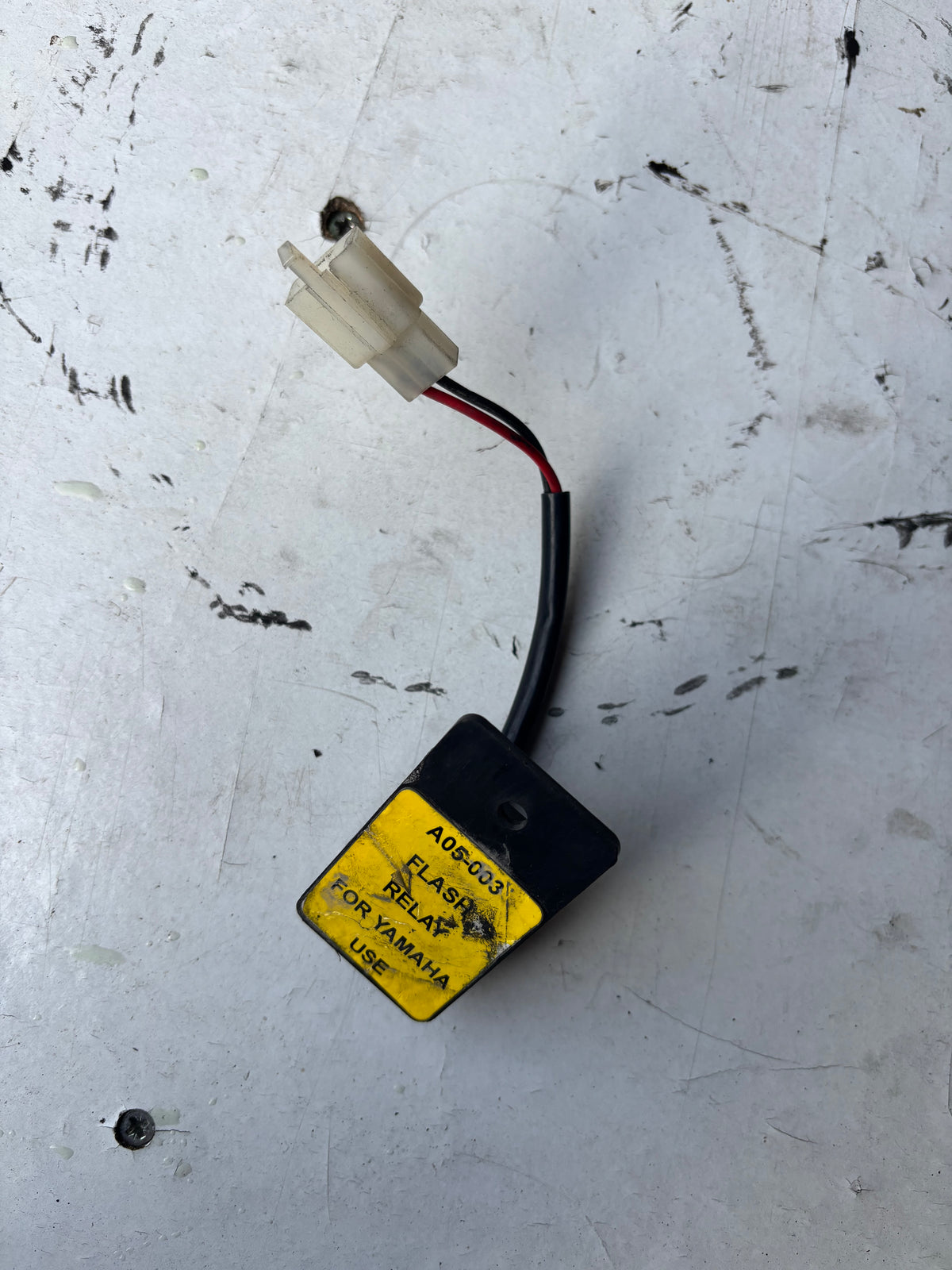 Relai centrale clignotant led  Yamaha Xj6 2009 à 2016