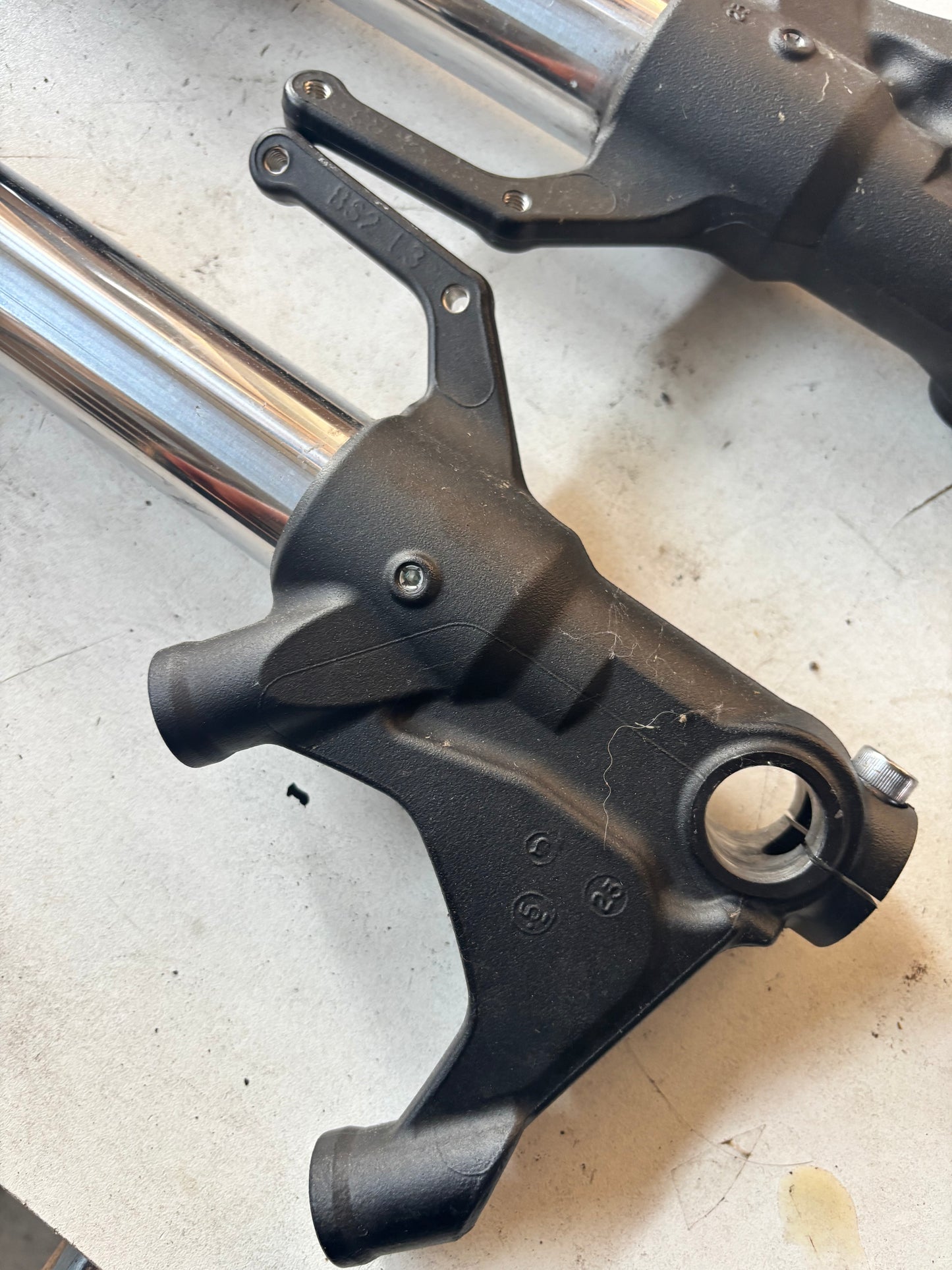 Fourche Yamaha r7 2021-2024