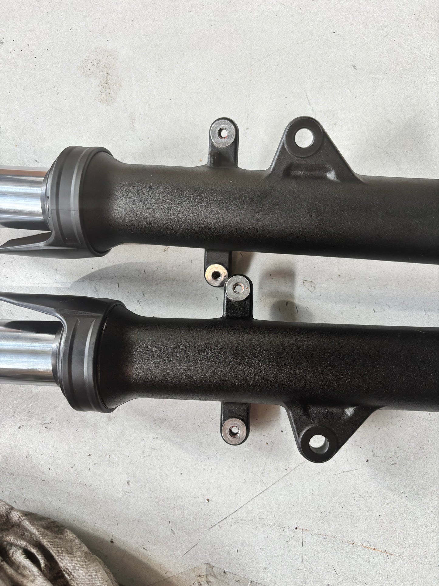 Bras Fourche ABS yamaha mt 07 2021-2024 à réviser