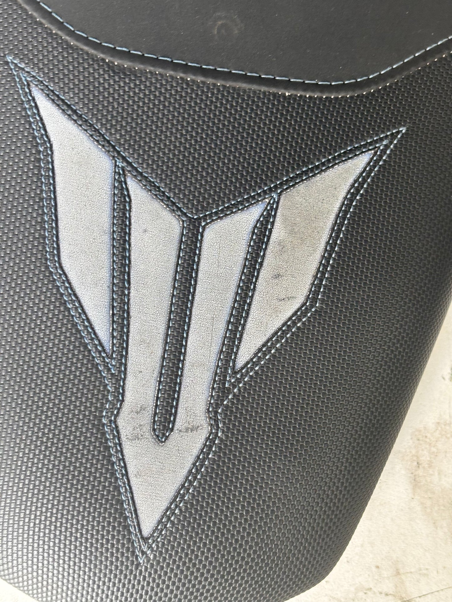Selle confort yamaha mt09 mt 09 2017-2020 Yves moillo