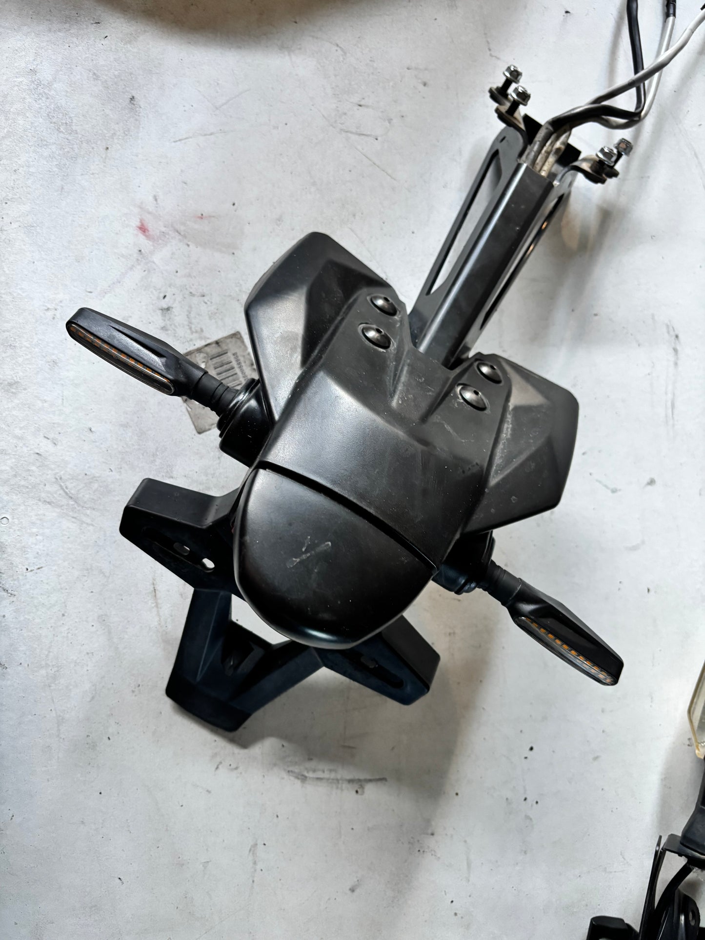 Support plaque immatriculation bavette  Yamaha tracer 900 2015/2020