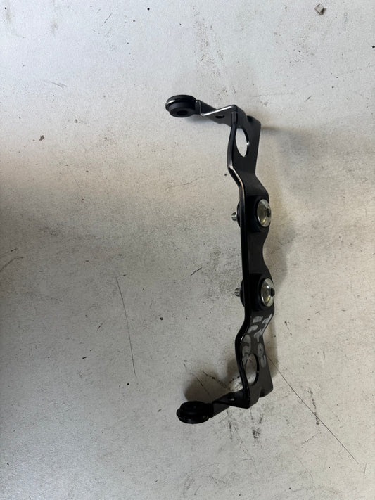 Support fixation Réservoir carburant bac essence Yamaha tracer 700 2015/2024