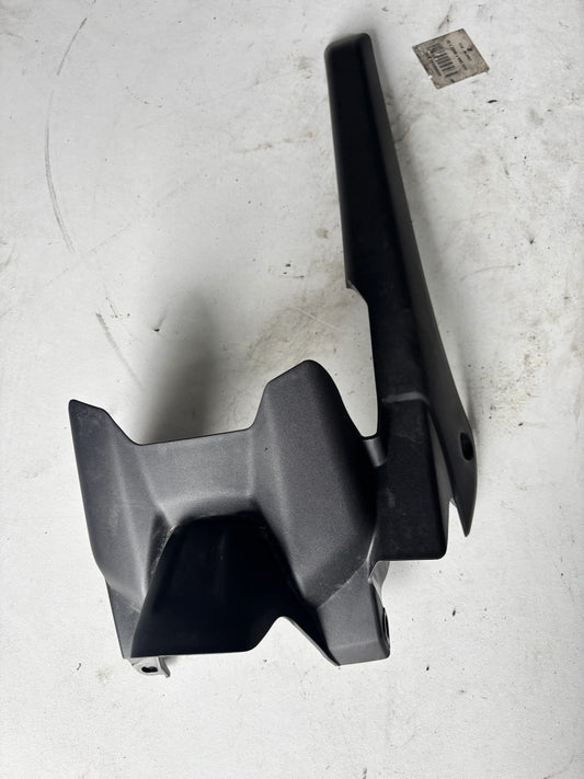 Protège chaîne lèche roue garde boue Yamaha mt07 2021/2024
