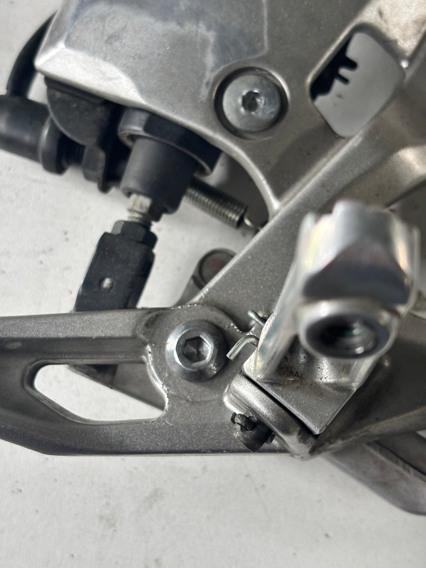 Platine conducteur droite de frein complète repose cale pied Yamaha MT 09 2013/2020