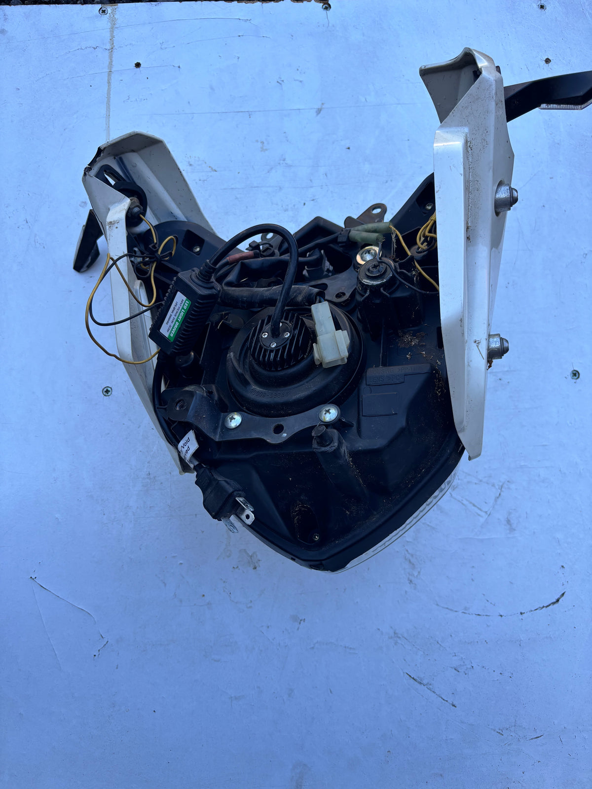 Phare feu optique avant  Yamaha Xj6 2009 à 2016v