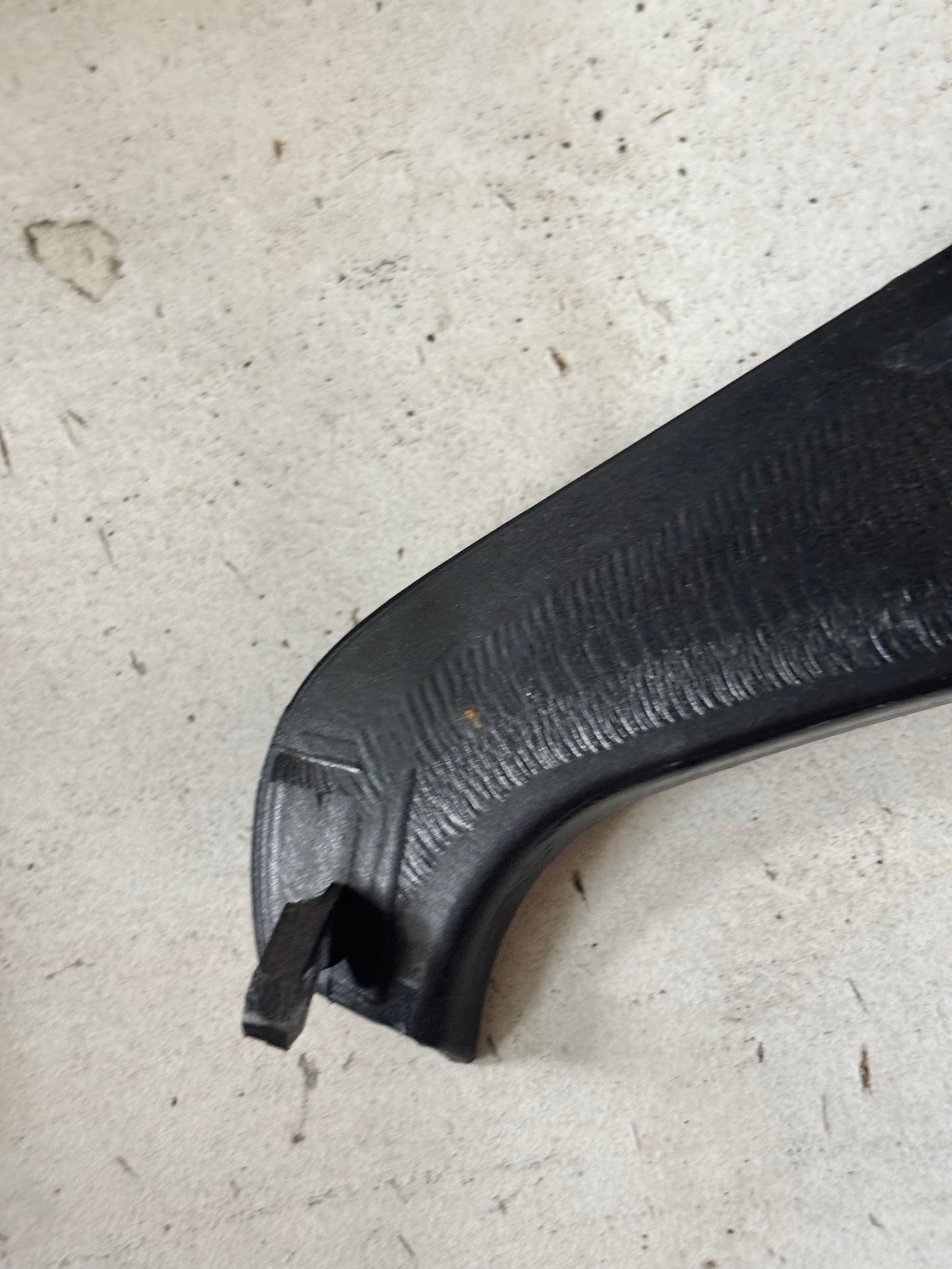 Jonction centrale carénage selle Kawasaki zx6r 2009/2012